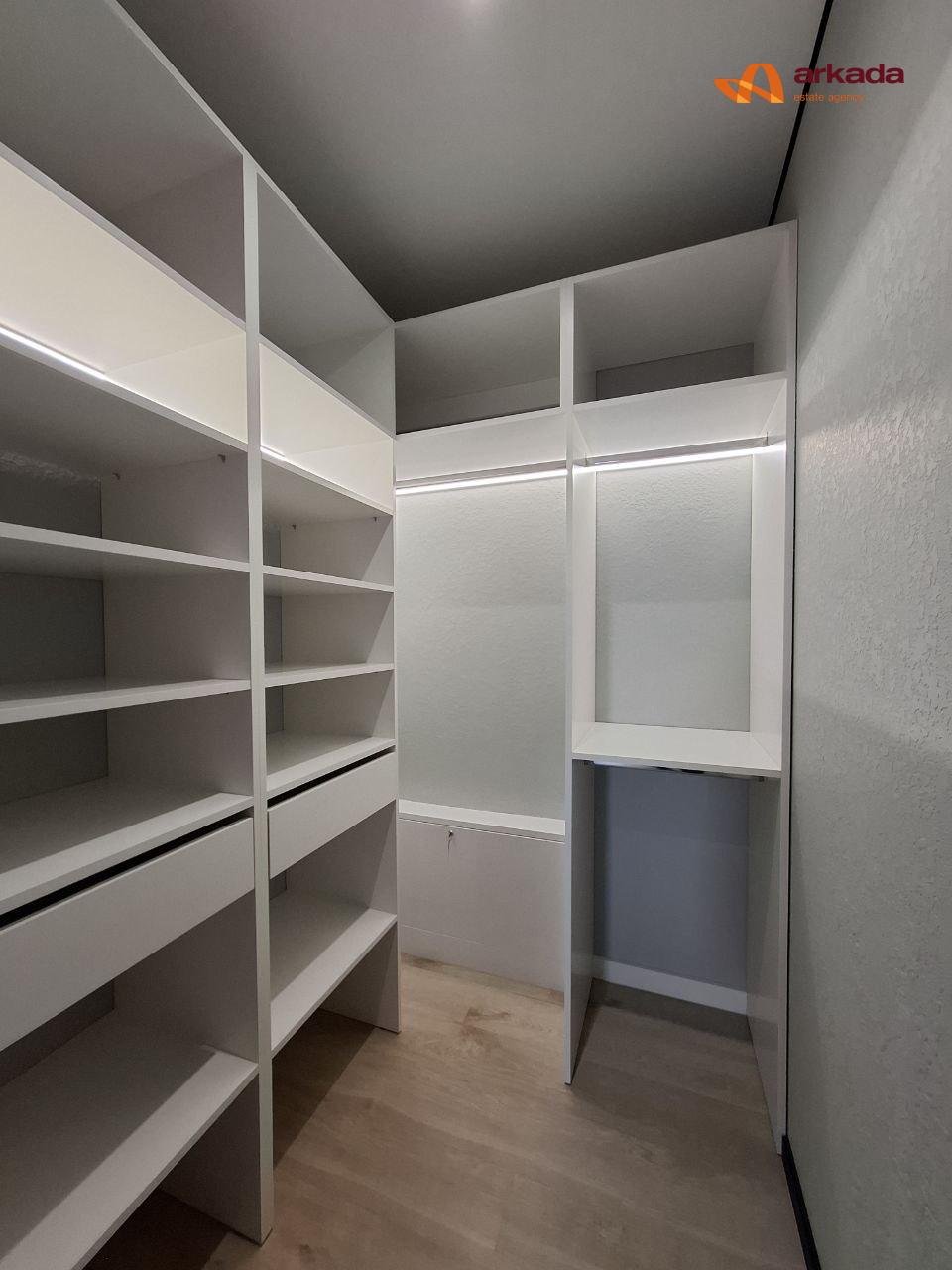 Продаж квартири  з ремонтом ЖК Манхетен