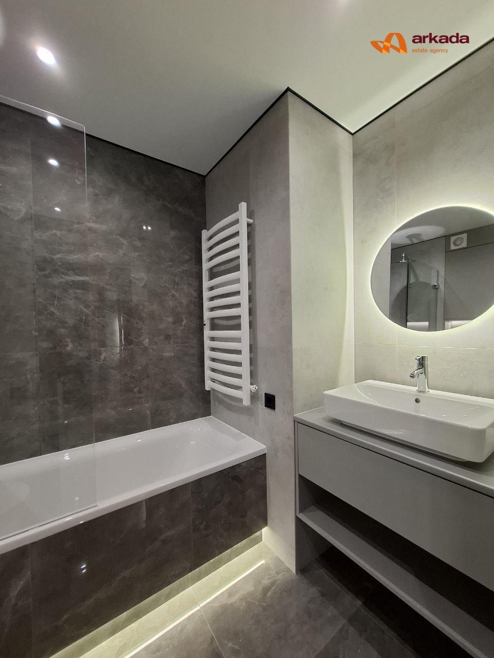 Продаж квартири  з ремонтом ЖК Манхетен