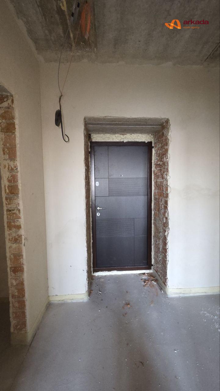 Продається однокімнатна квартира в ЖК Урожайниий