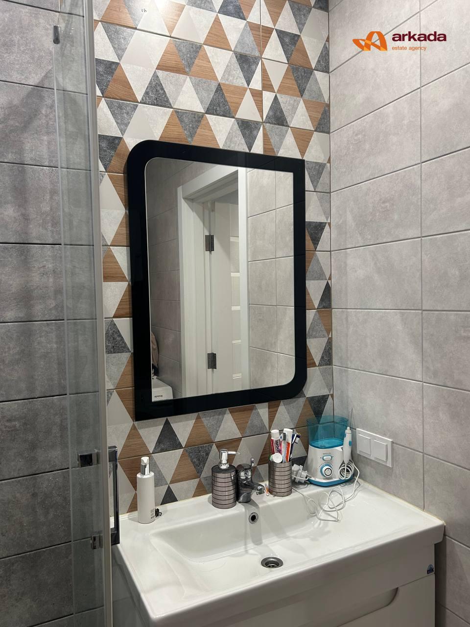 Продаж двокімнатної квартири з ремонтом