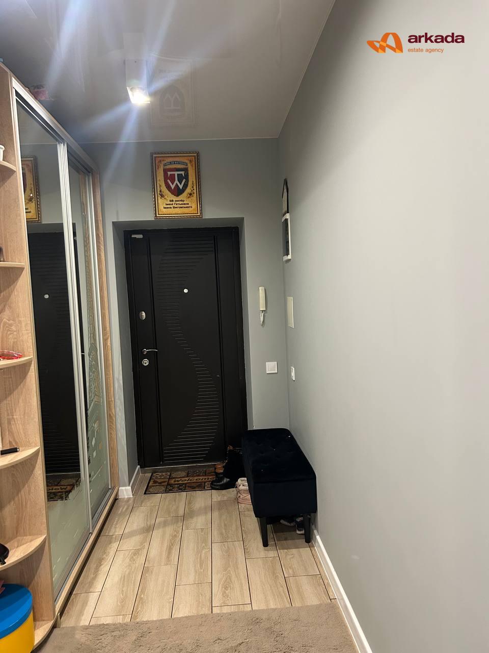 Продаж двокімнатної квартири з ремонтом