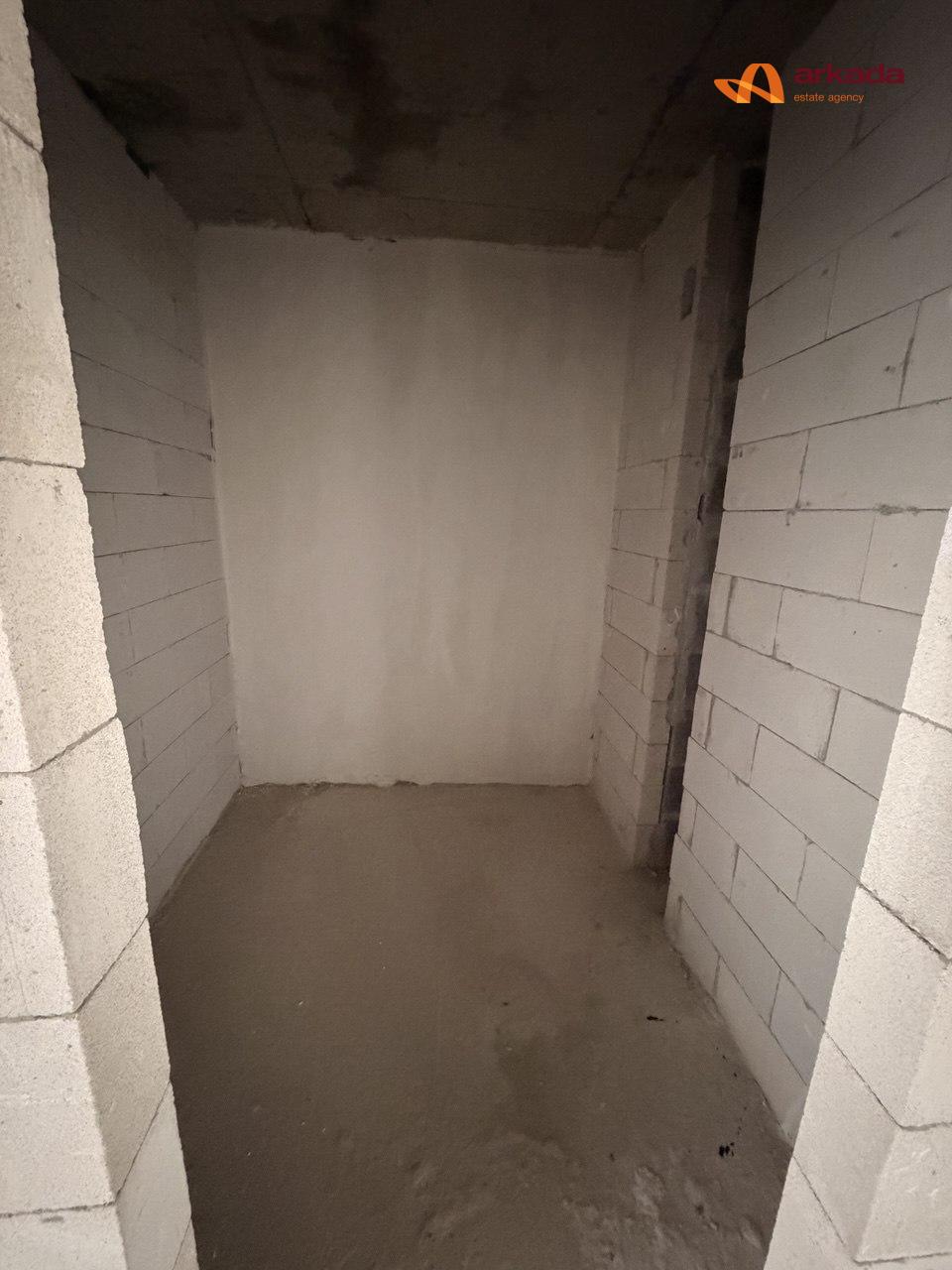 Здана 1кім.квартира. 45.7м2, 8-поверх!