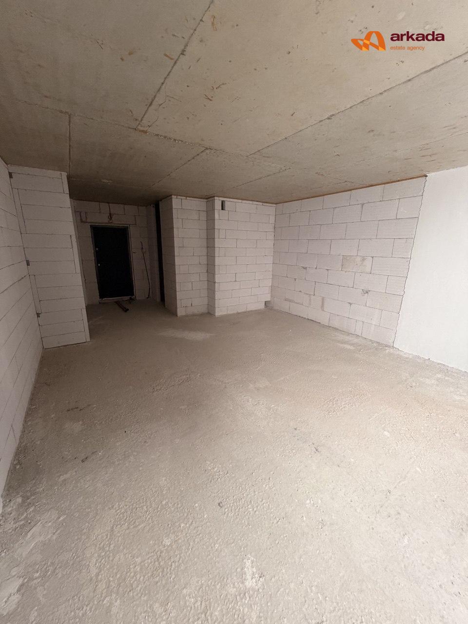 1кім.квартира 40.5м2 в ЖК поряд з міським озером