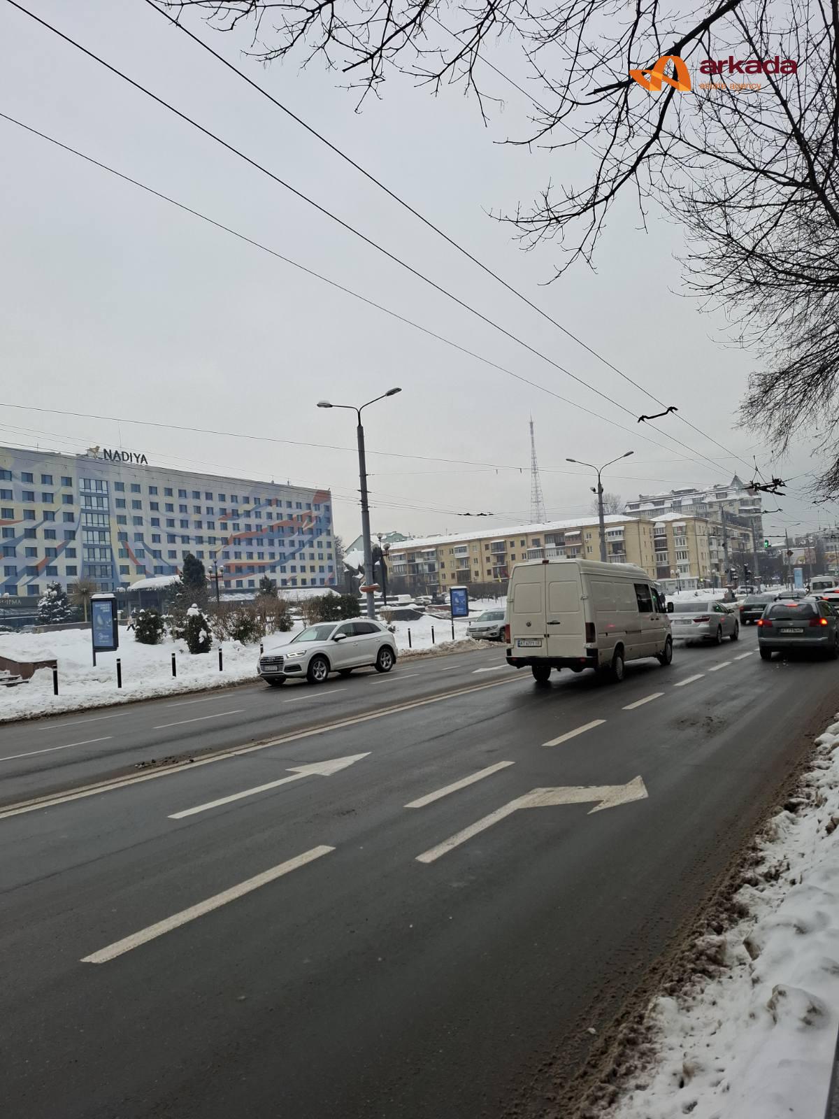 Продаю приміщення в центрі на вулиці Незалежності 87. Драмтеатр.