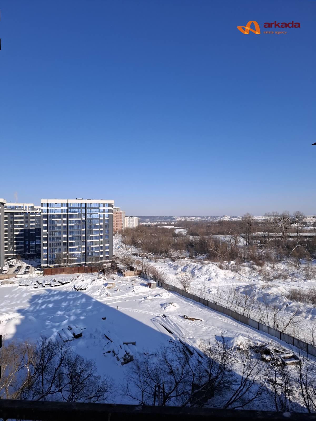 Продаю 1кімнатну квартиру біля річки. Газове опалення. Частковий ремонт. 43м2