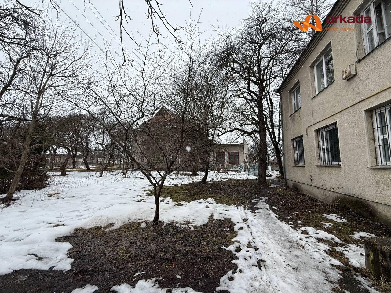 Пропонується до продажу масштабний виробничо-комерційний комплекс  в смт Богородчани.