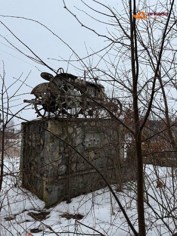 Пропонується до продажу масштабний виробничо-комерційний комплекс  в смт Богородчани.