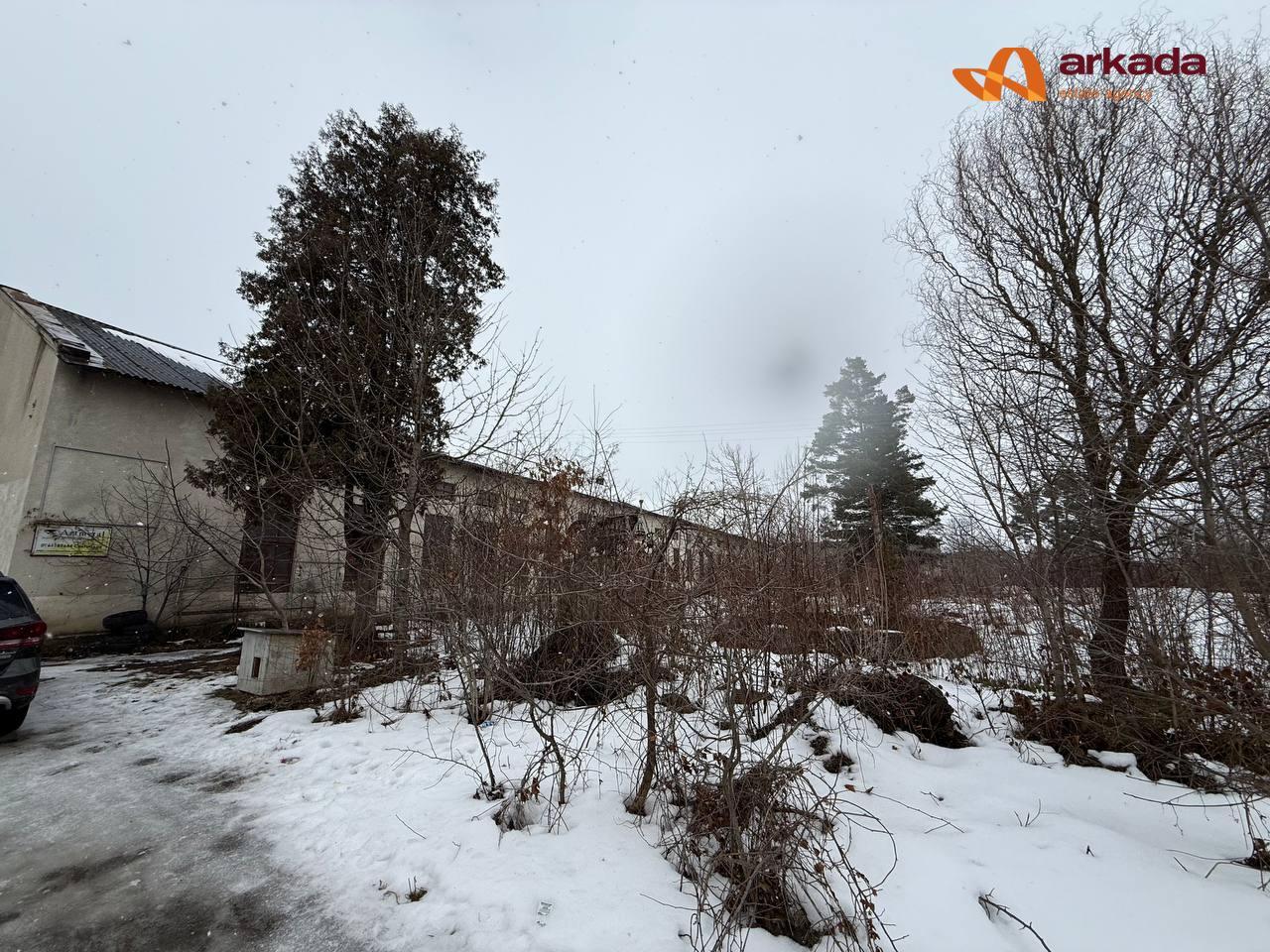Пропонується до продажу масштабний виробничо-комерційний комплекс  в смт Богородчани.