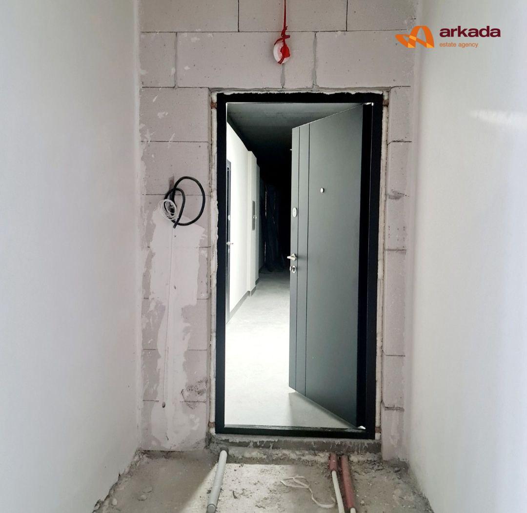 Продаж видової 3 кімнатної квартири в Manhetten