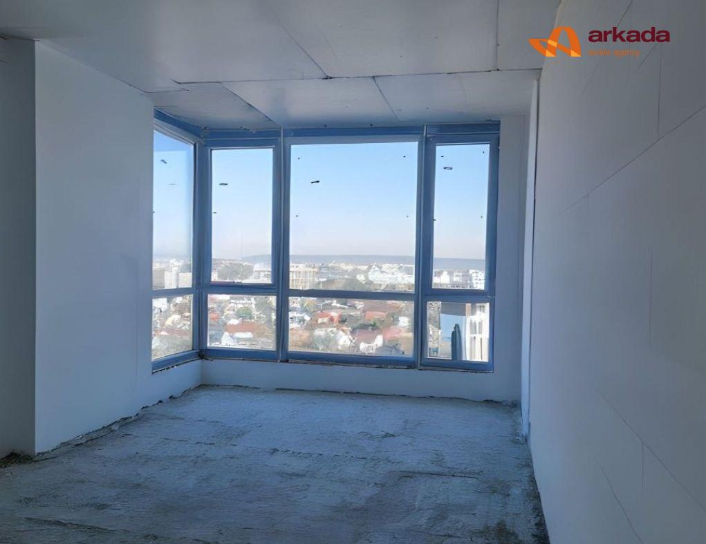 Продаж видової 3 кімнатної квартири в Manhetten