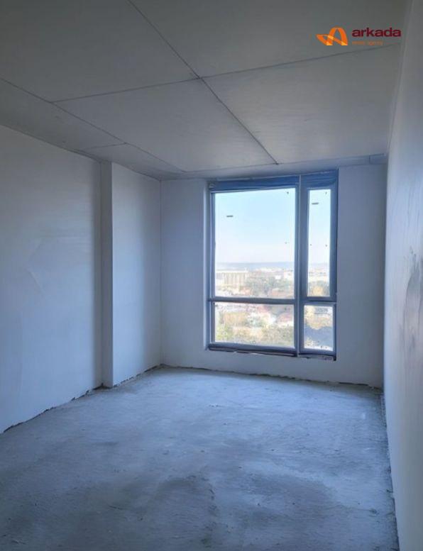 Продаж видової 3 кімнатної квартири в Manhetten