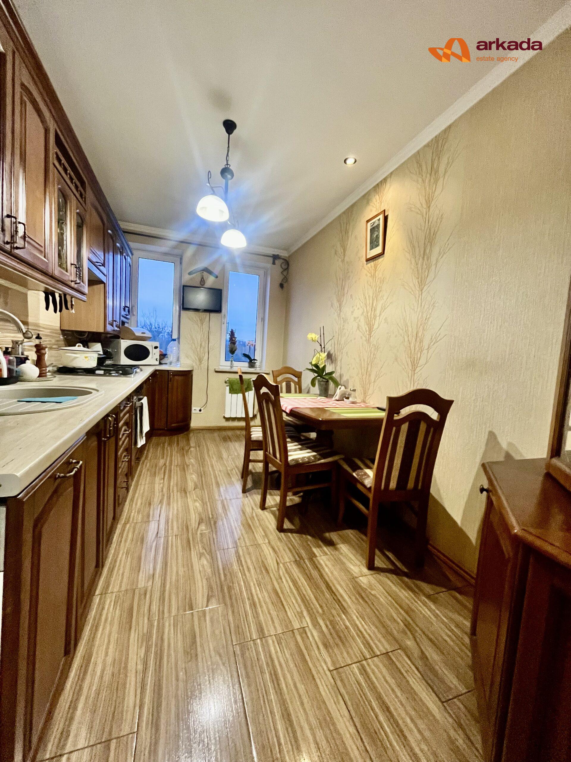 Продаж 3 кімнатної квартири