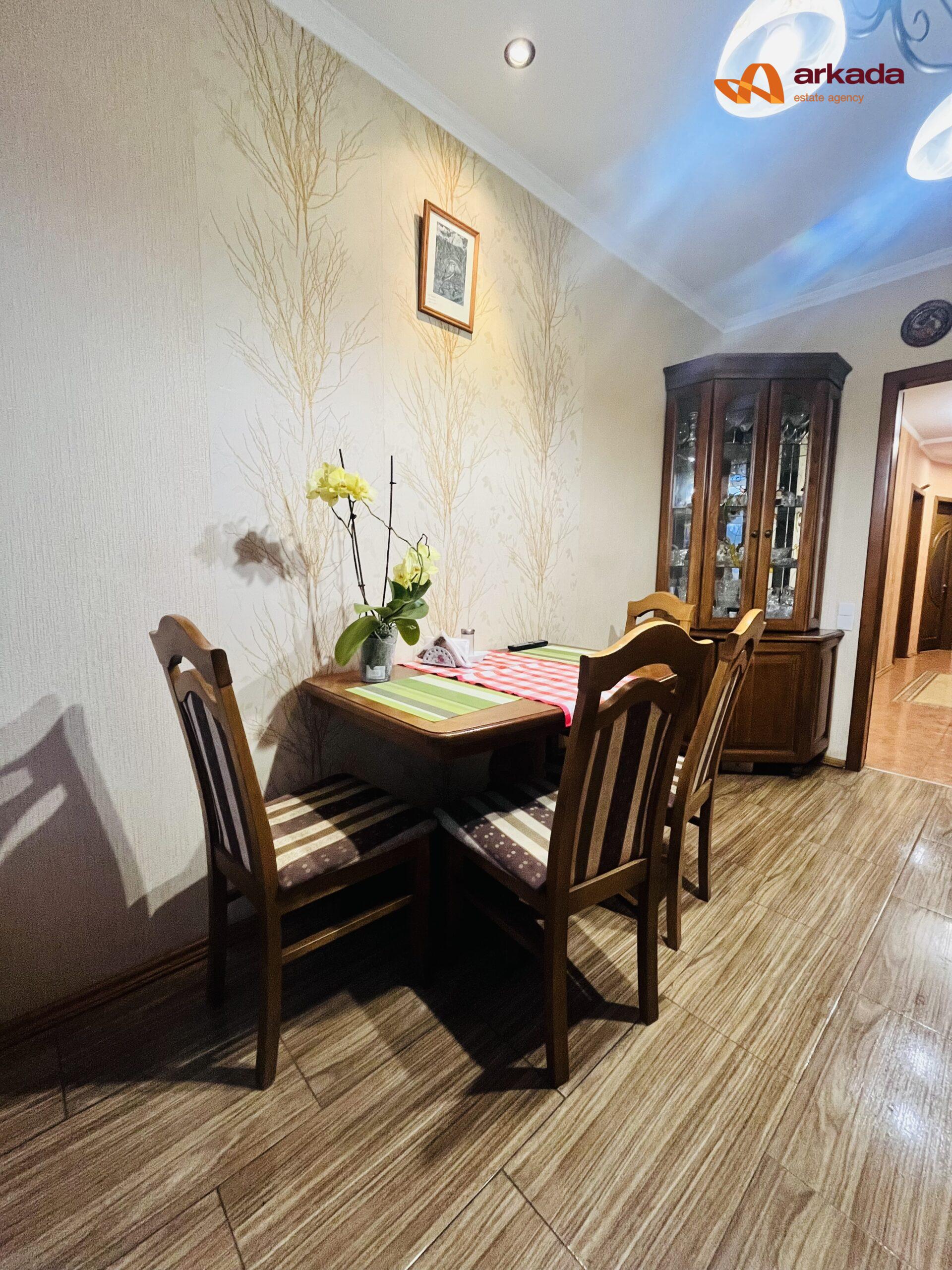 Продаж 3 кімнатної квартири