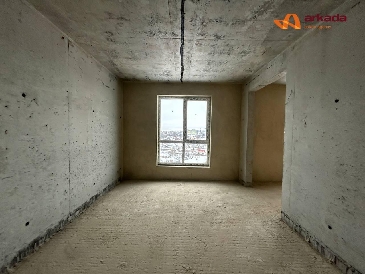 Продаж просторої 2-кімнатної квартири з кухнею-студією в Затишній локації!