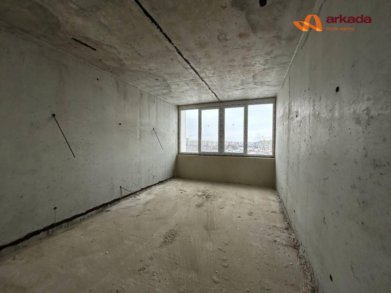 Продаж просторої 2-кімнатної квартири з кухнею-студією в Затишній локації!