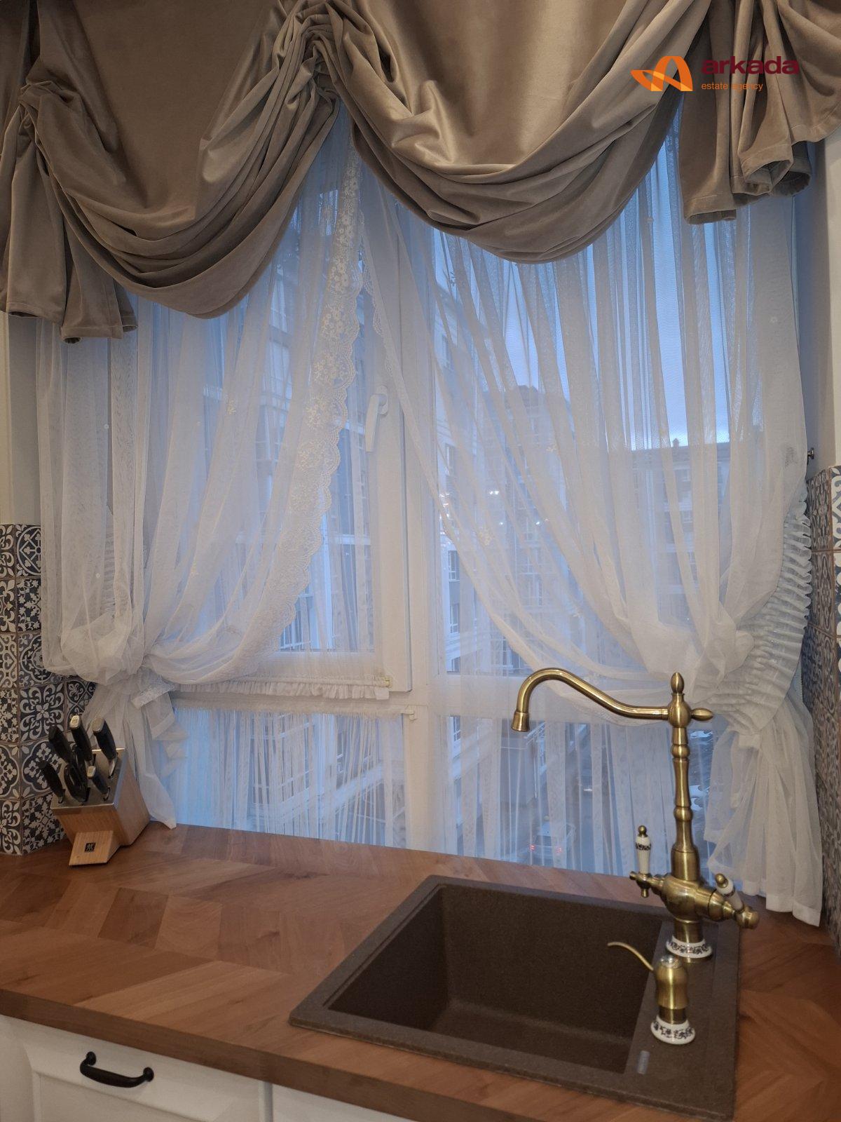 Продаю 1кімнатну квартиру зі стильним ремонтом біля озера