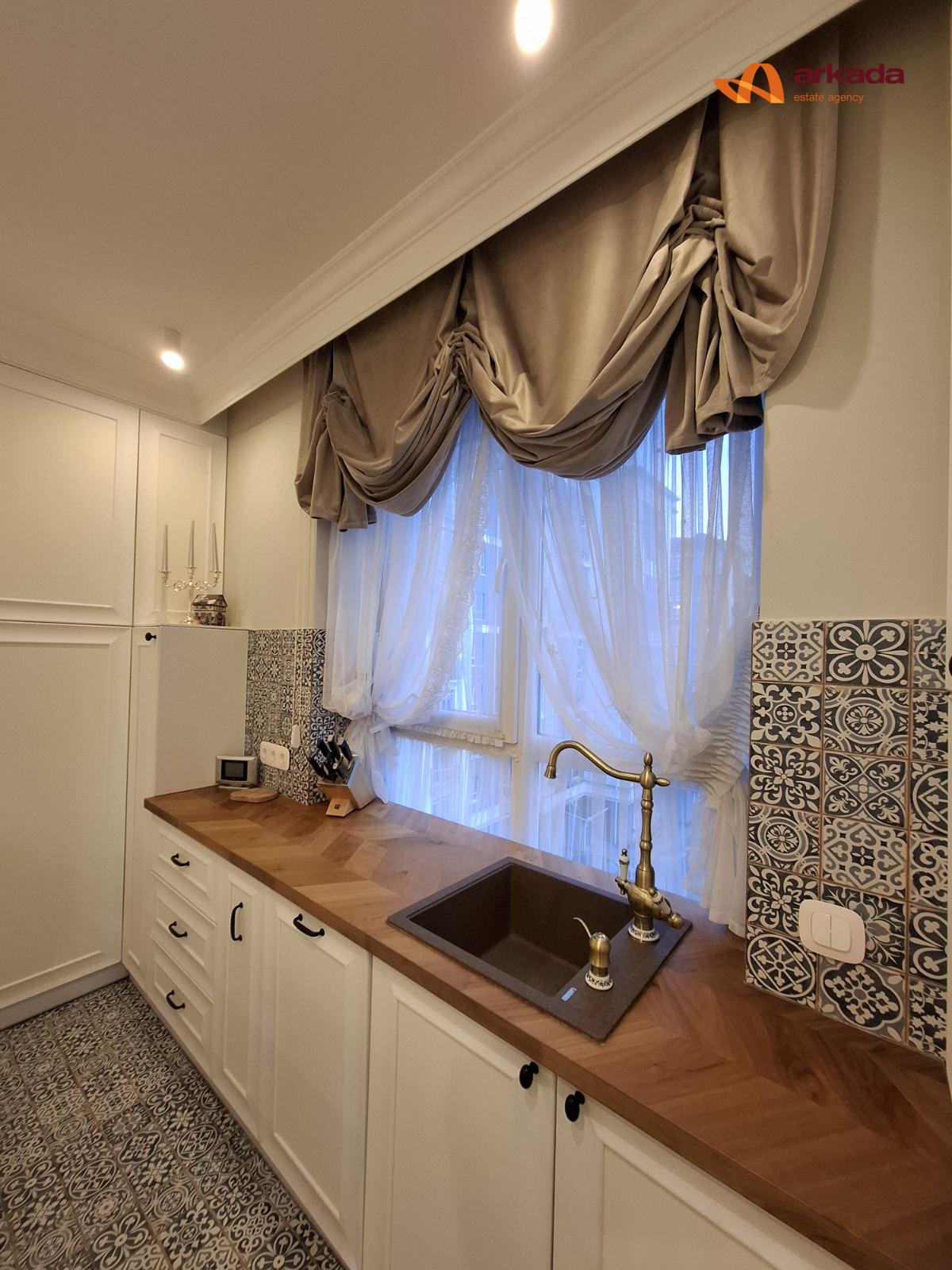 Продаю 1кімнатну квартиру зі стильним ремонтом біля озера