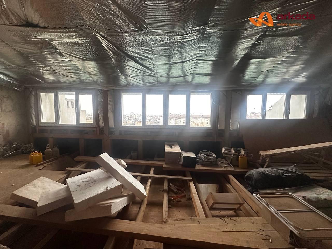 ТЕРМІНОВИЙ продаж великої квартири,вул.Кисилевськоі 42а