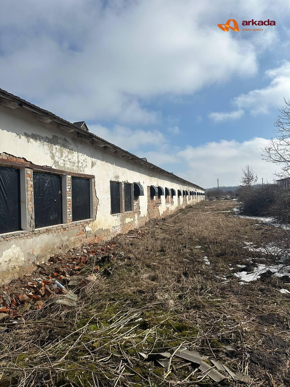 Продаю готовий фермерський комплекс біля Коломиї.