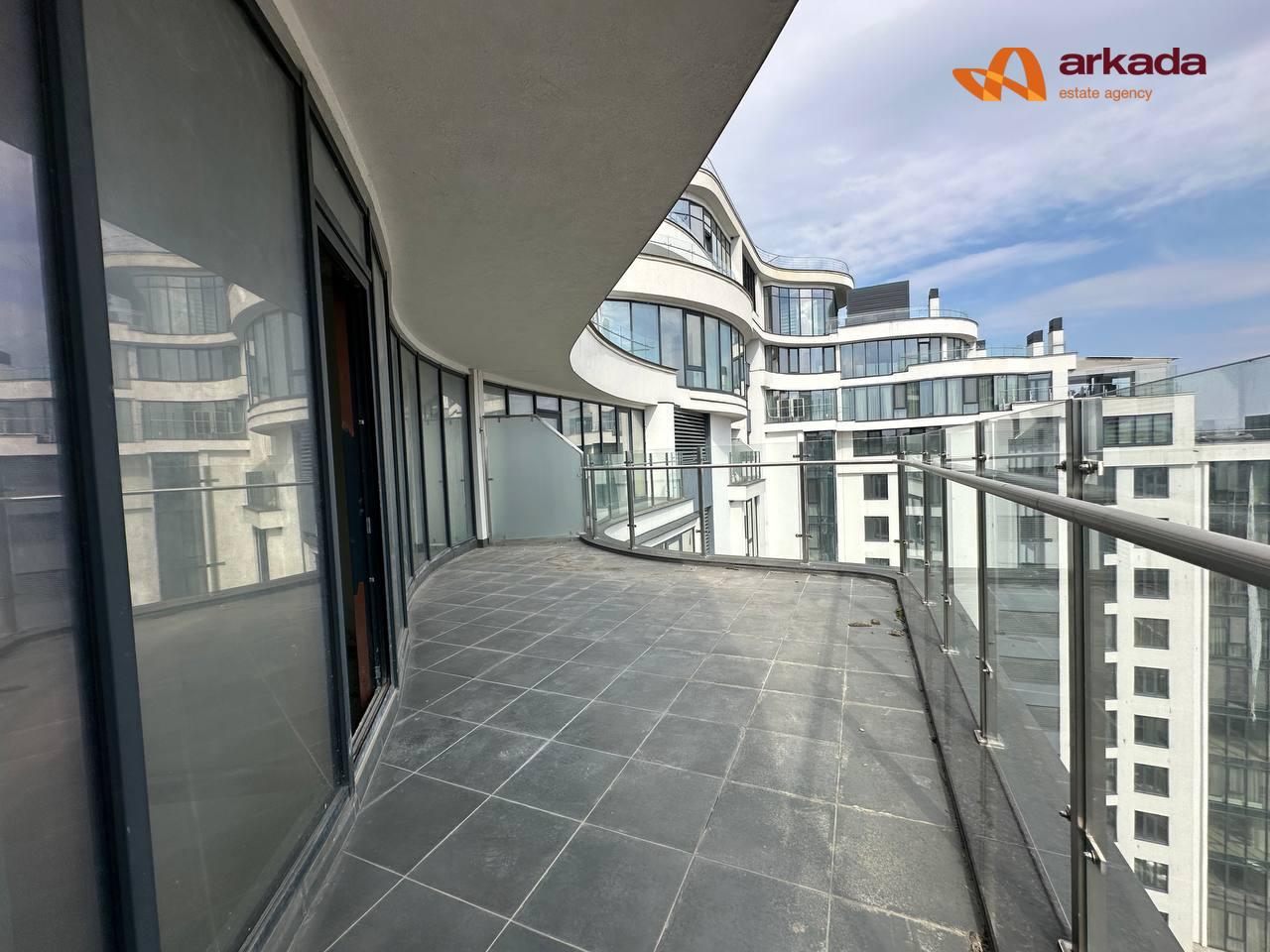 Пентхаус ЖК Парус Parus біля Озера та Парку