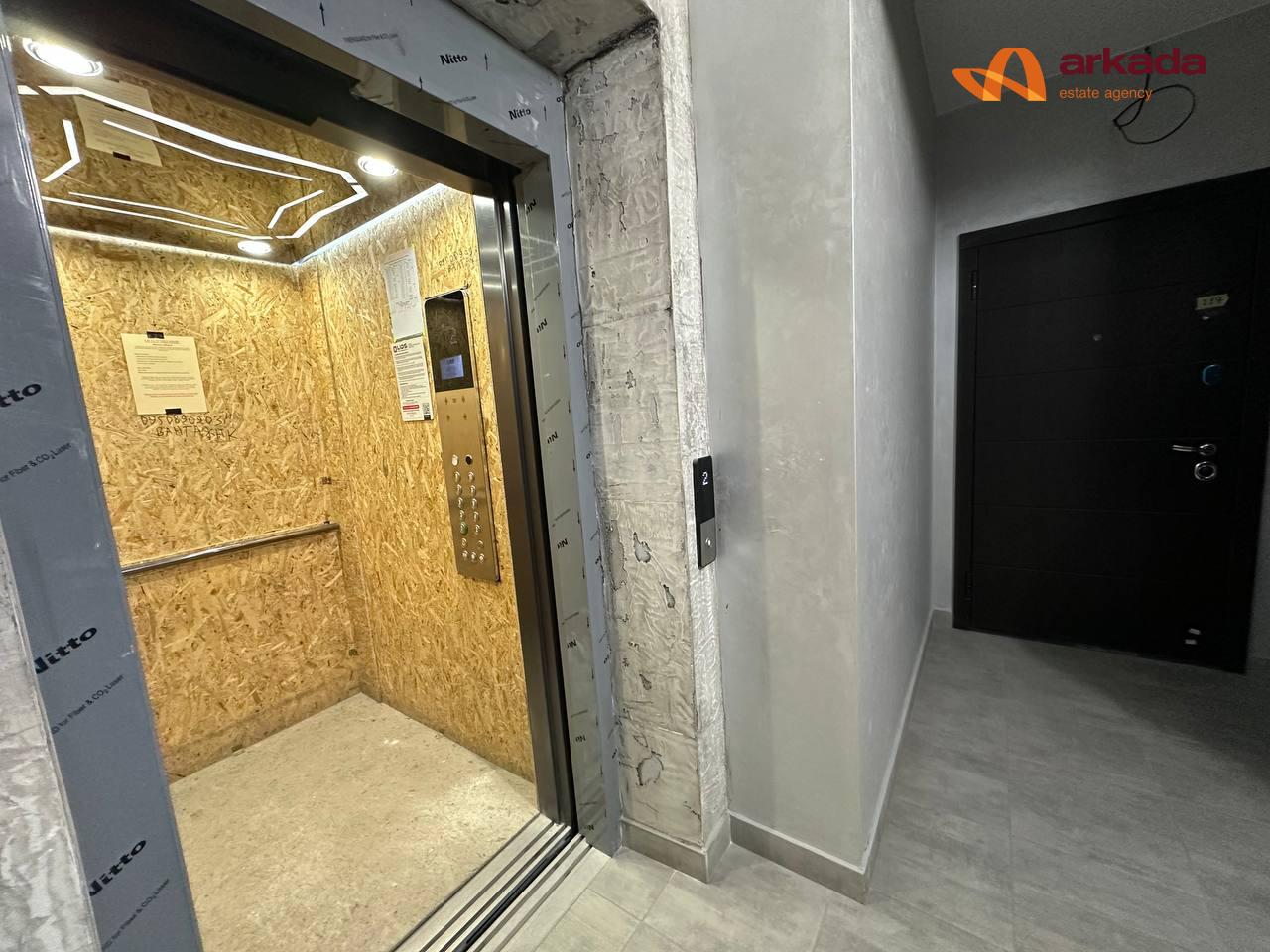 Здана 1к з чорновим ремонтом Центр вул. Тарнавського – Кобилянська