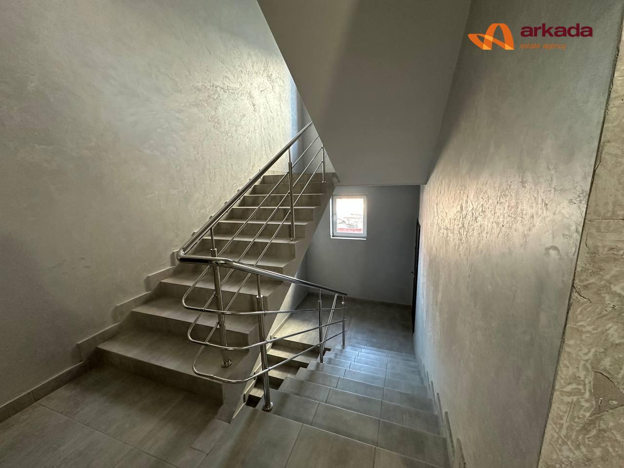 Здана 1к з чорновим ремонтом Центр вул. Тарнавського – Кобилянська