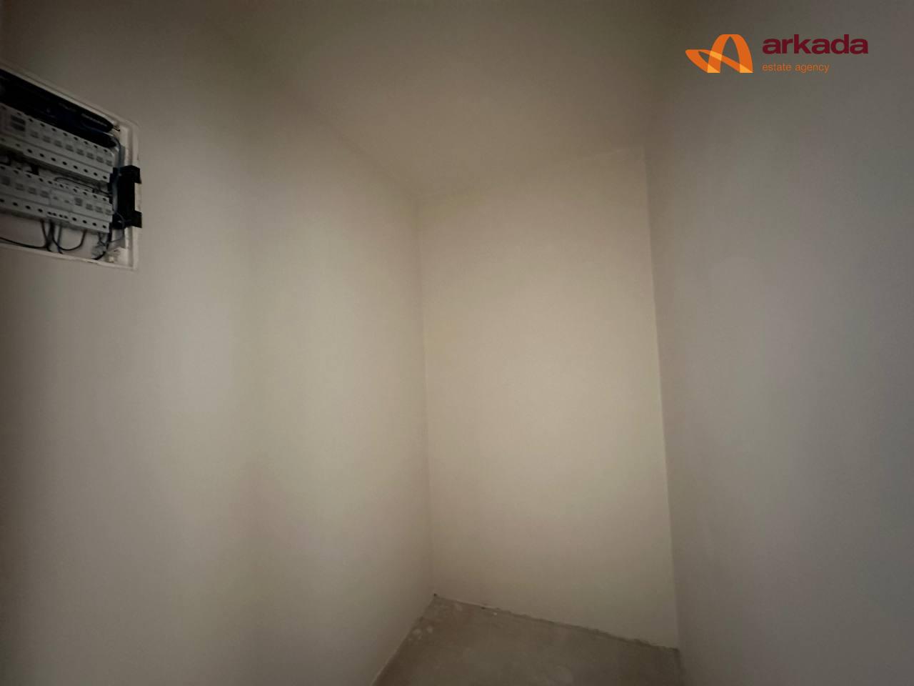 Здана 1к з чорновим ремонтом Центр вул. Тарнавського – Кобилянська