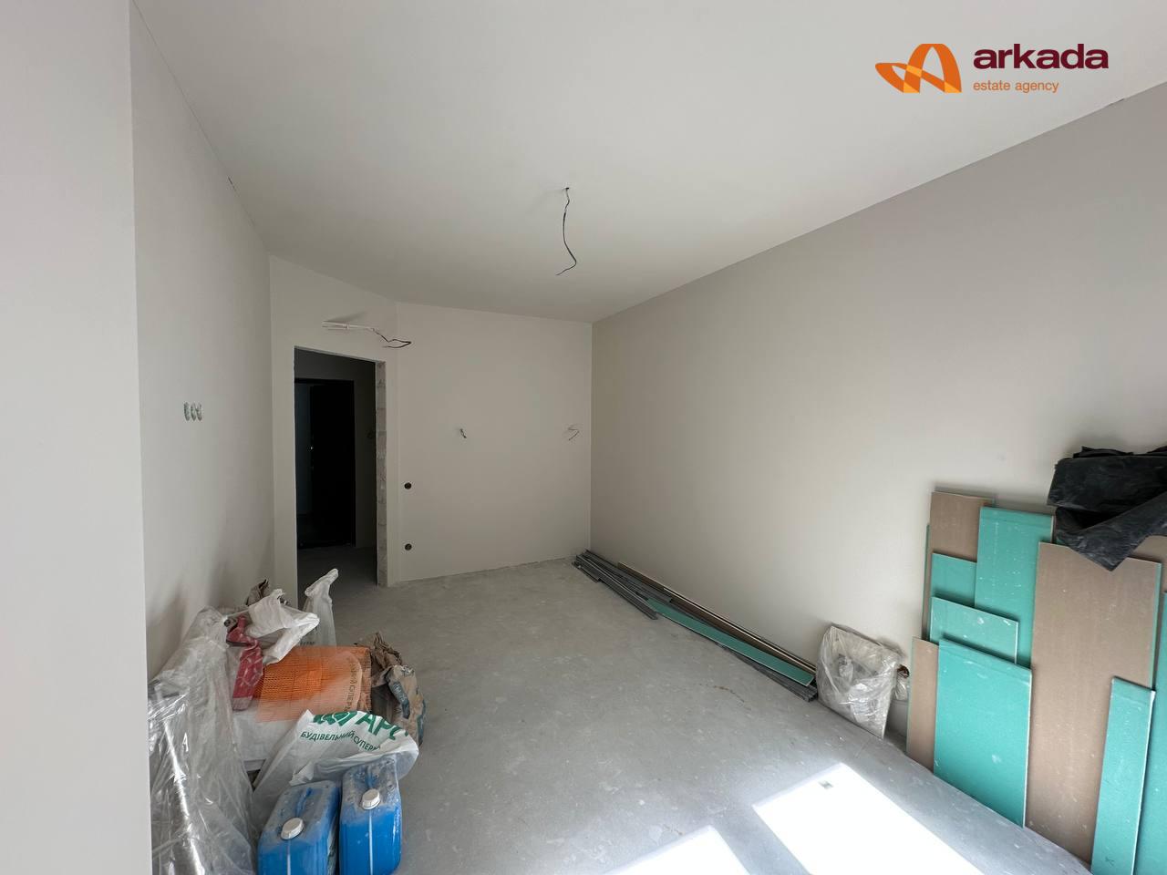 Здана 1к з чорновим ремонтом Центр вул. Тарнавського – Кобилянська