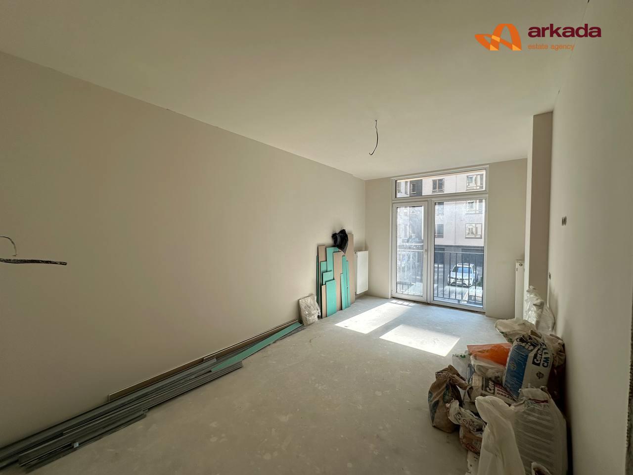 Здана 1к з чорновим ремонтом Центр вул. Тарнавського – Кобилянська