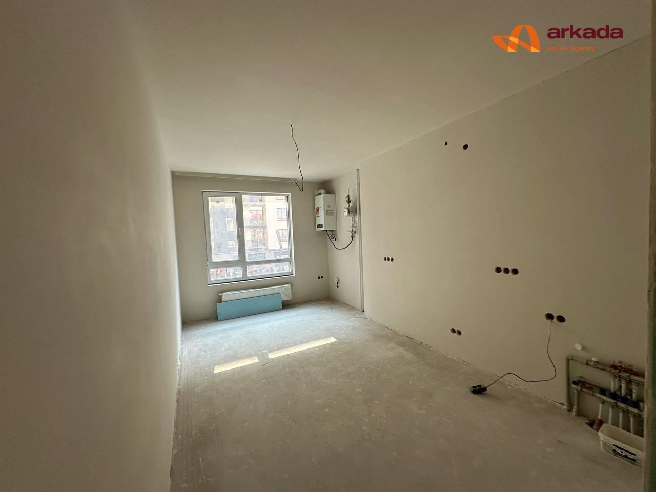 Здана 1к з чорновим ремонтом Центр вул. Тарнавського – Кобилянська