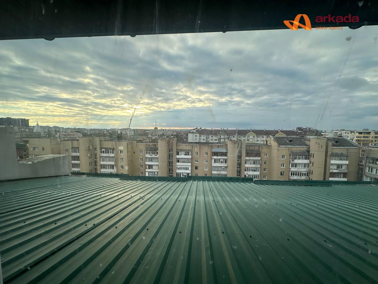 ТЕРМІНОВИЙ продаж великої квартири,вул.Кисилевськоі 42а