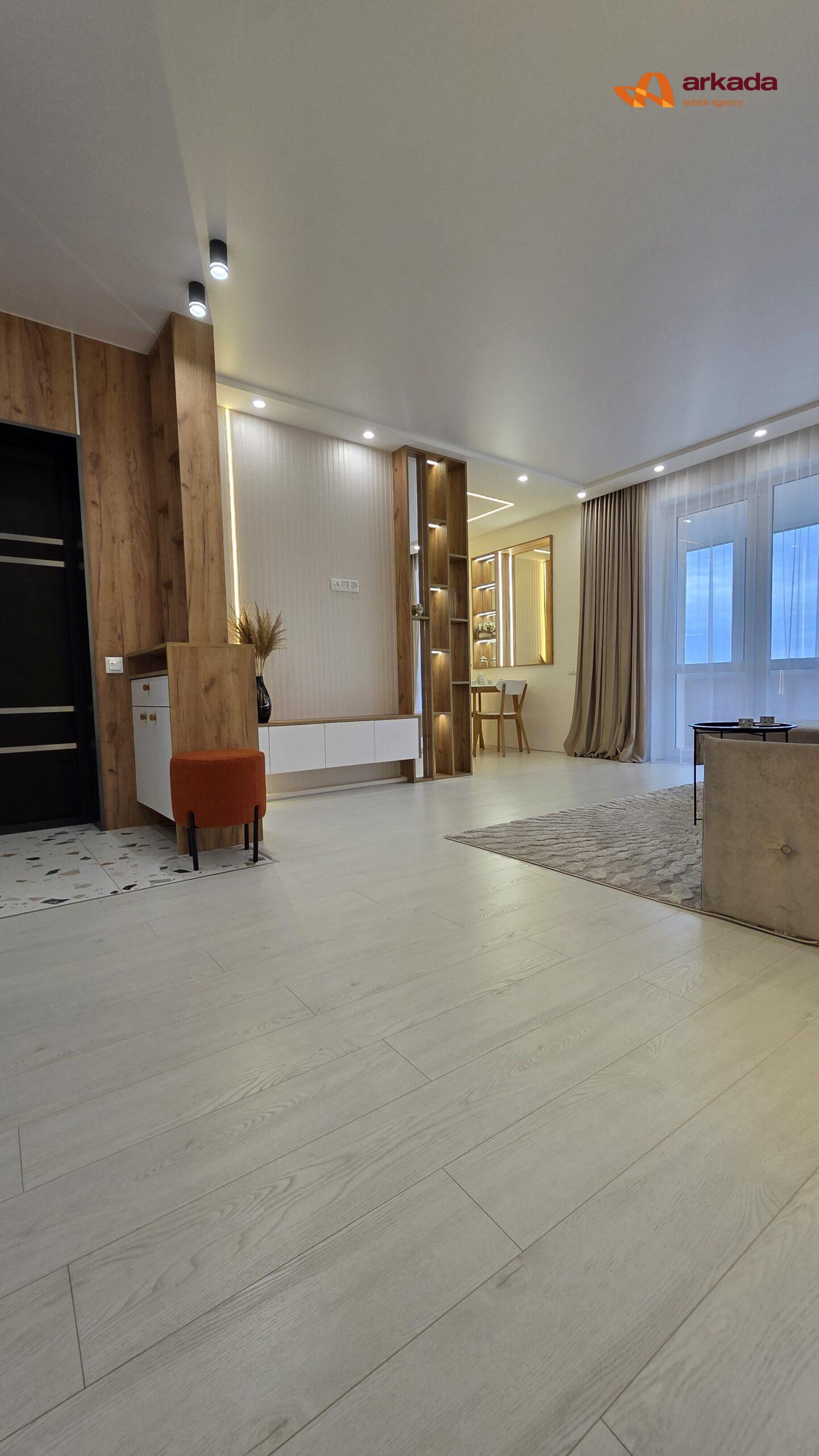 Двокімнатна квартира з кухнею-студією