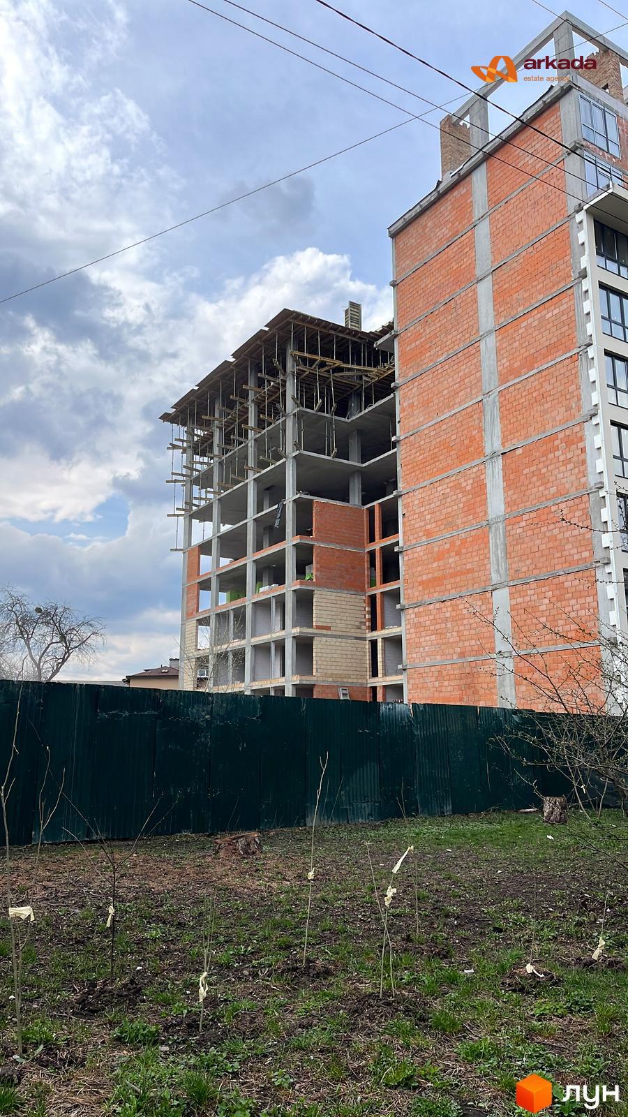 Продаж 1 кім.кв.  в Клубному Будинку м. Івано-Франківськ