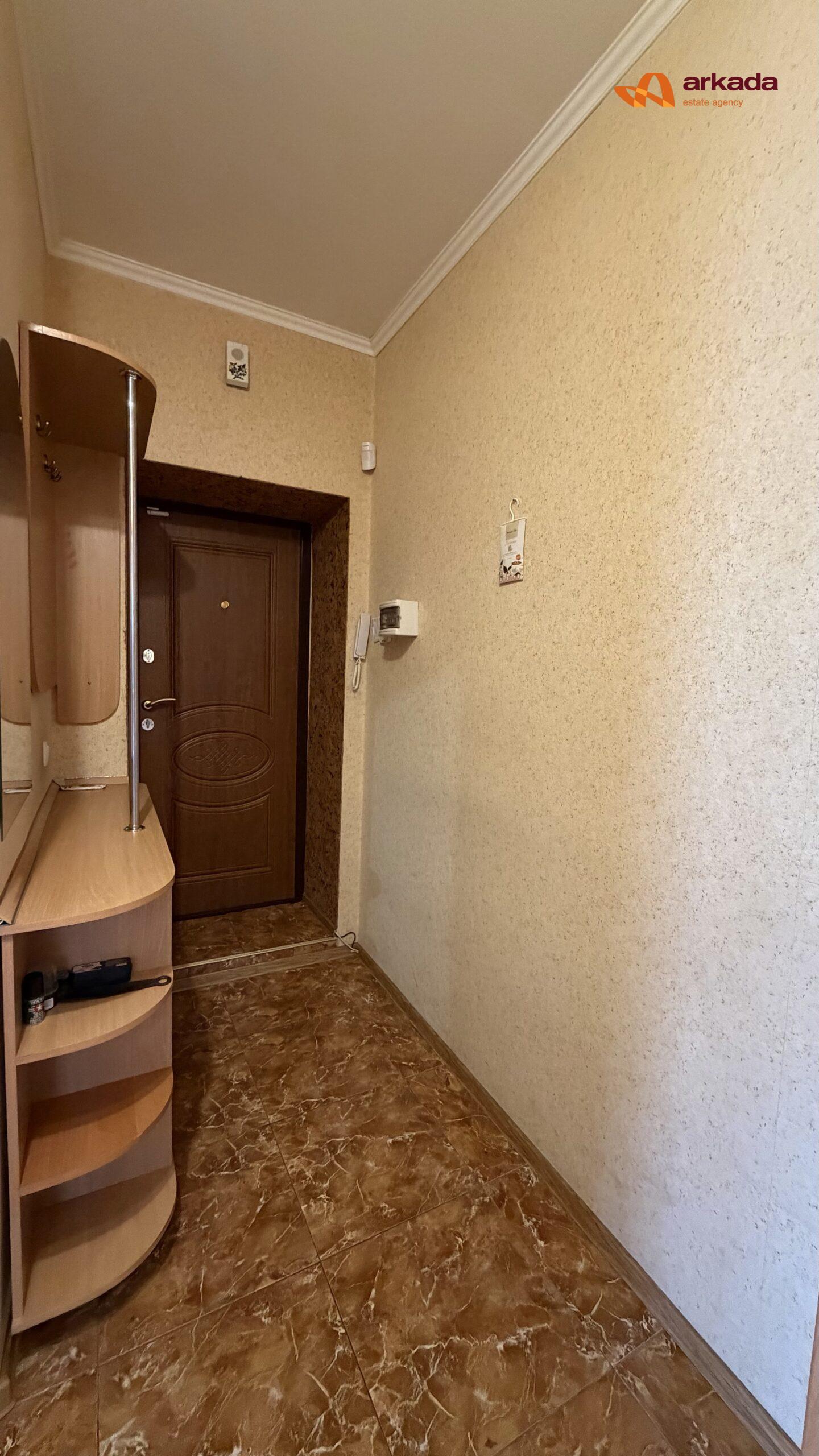 2кім з меблями, цегляний буд, індивід опалення