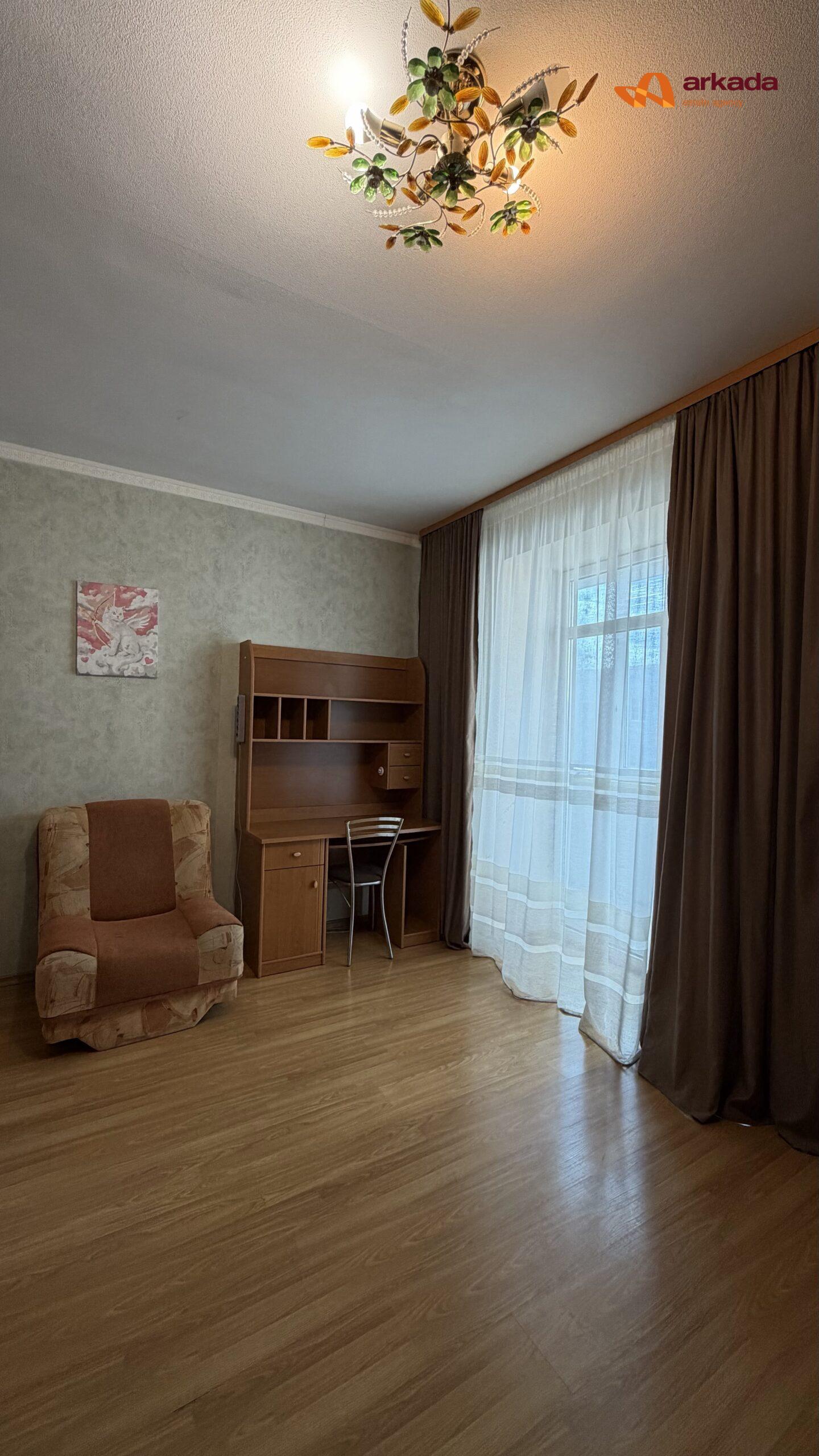 2кім з меблями, цегляний буд, індивід опалення