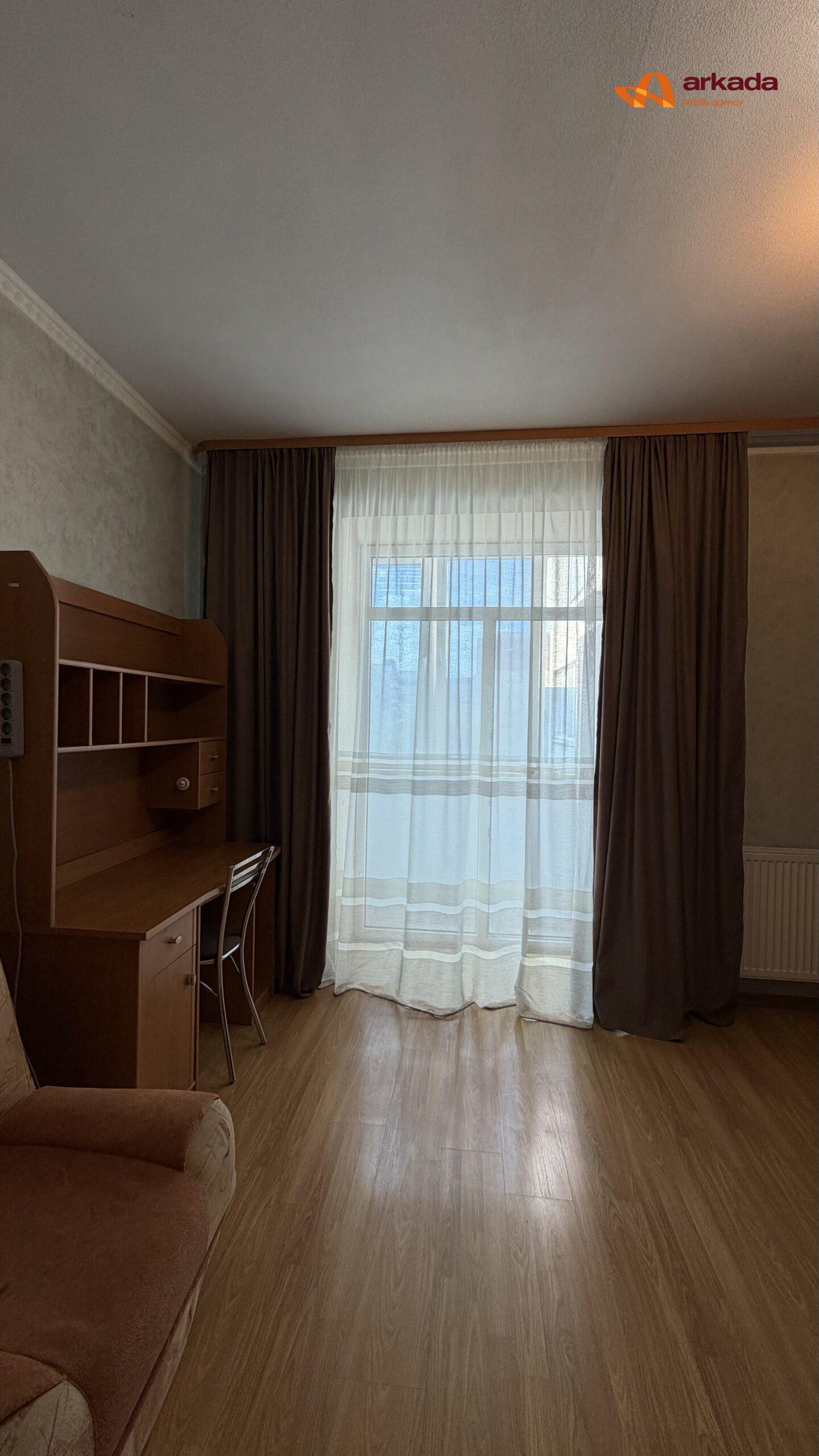 2кім з меблями, цегляний буд, індивід опалення