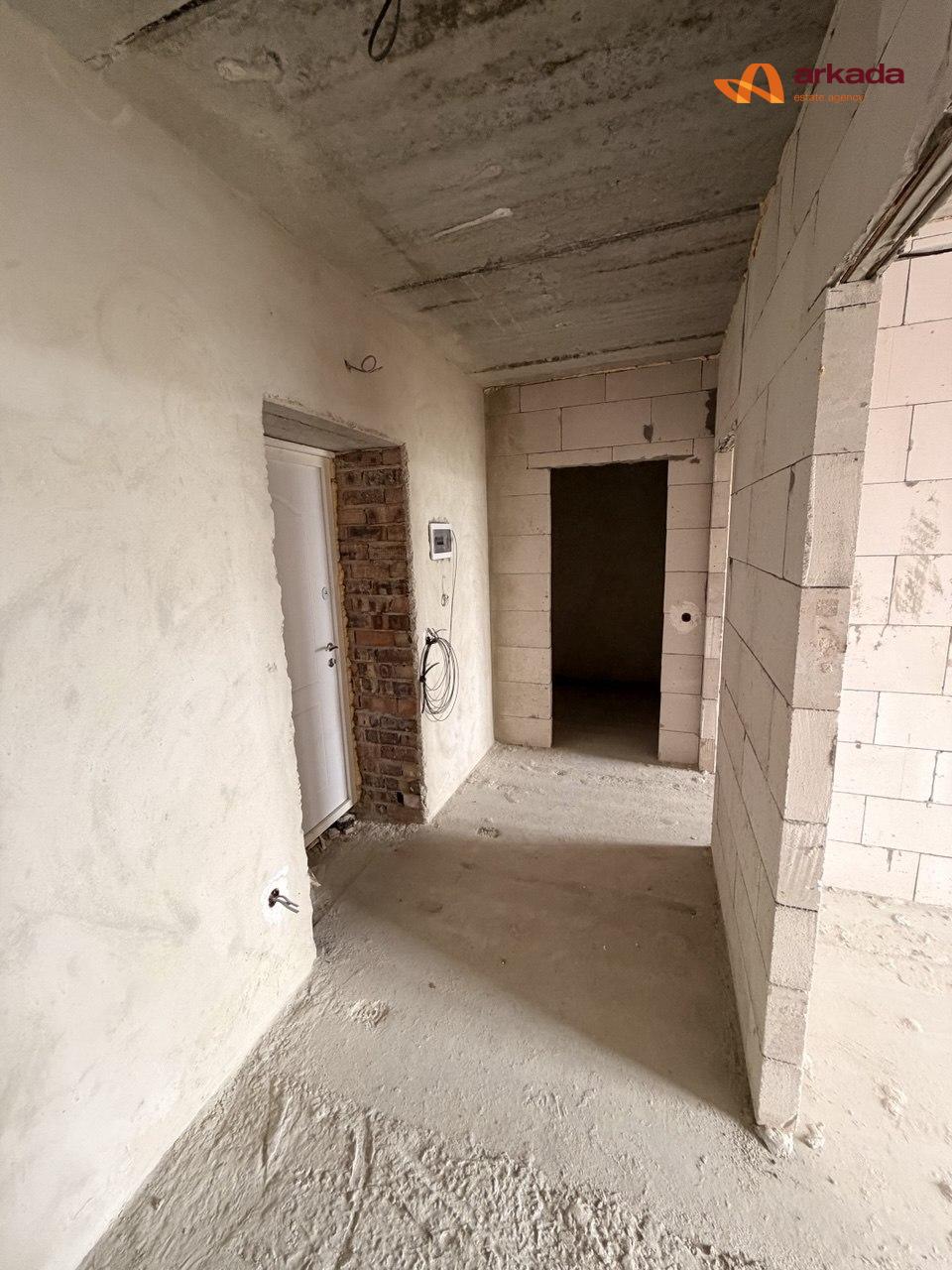 Продаю 3кім.квартиру в зданій новобудові. 6-поверх!