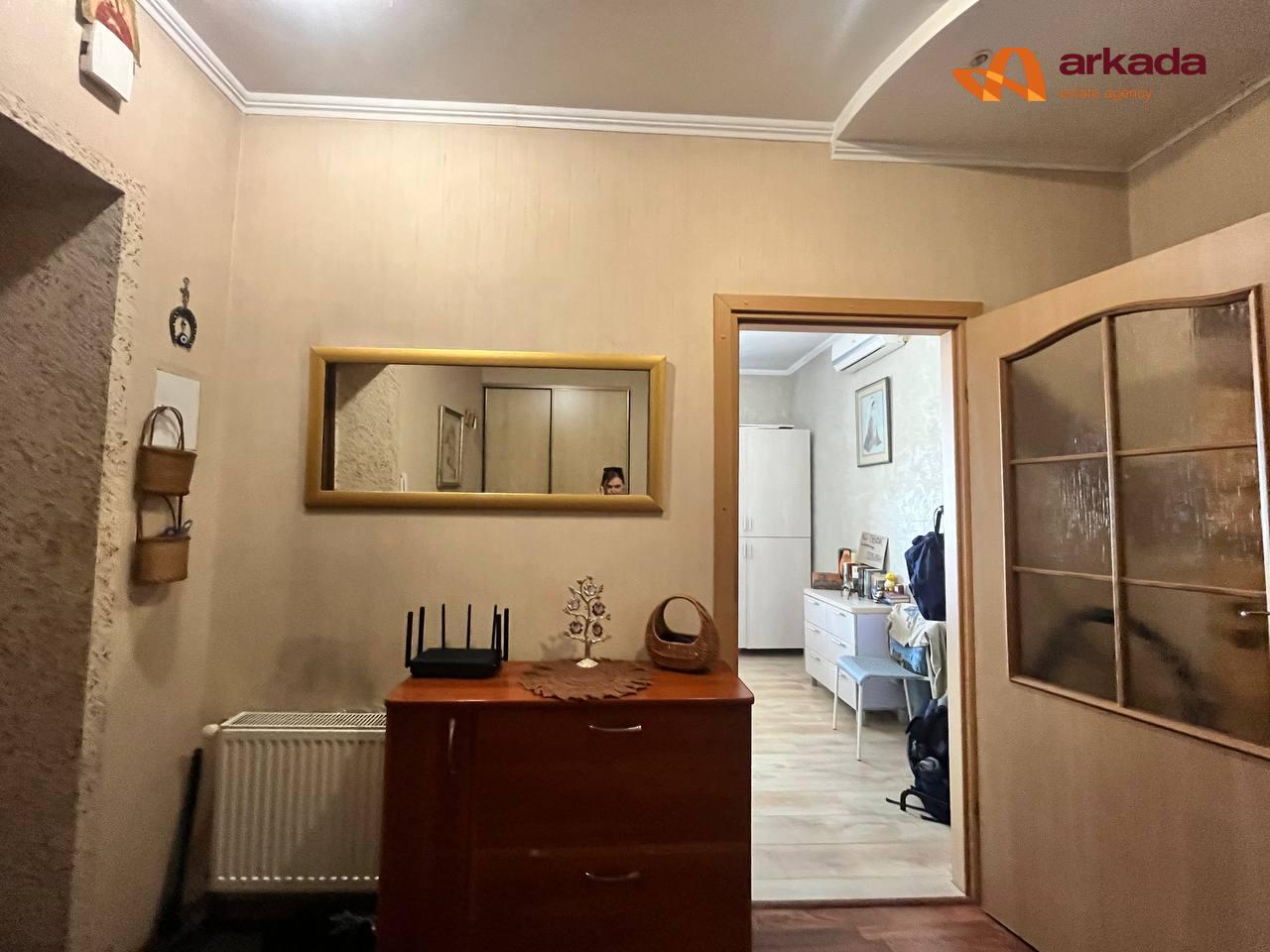 Продається простора 3-к квартира Район Космосу