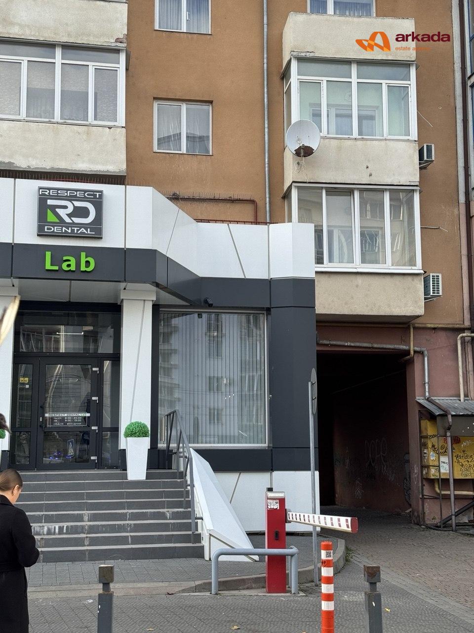 Продаж 2к квартири Центр Південний бульвар з ремонтом
