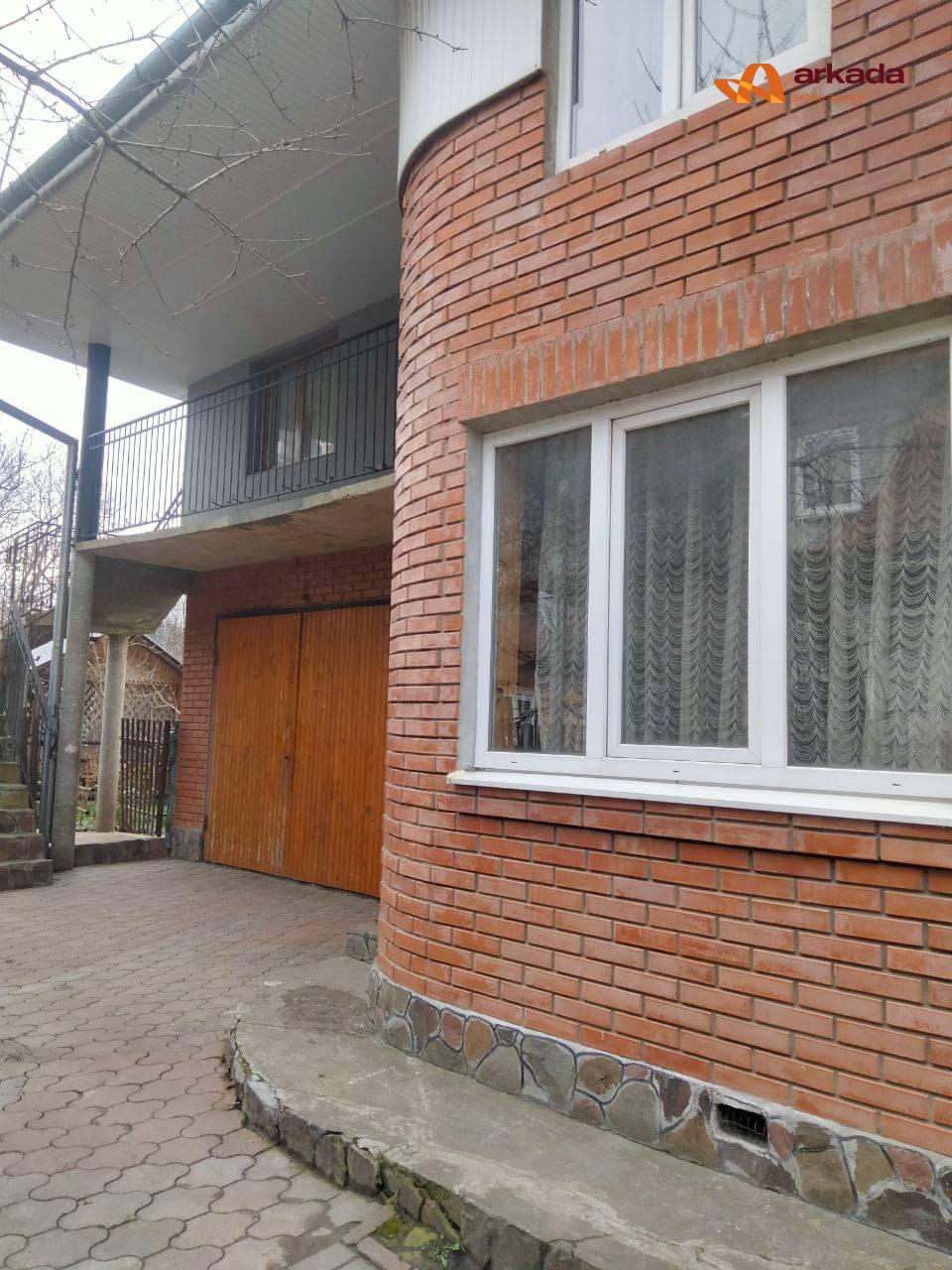 ПРОДАМ особняк з власною земельною ділянкою Центр міста.