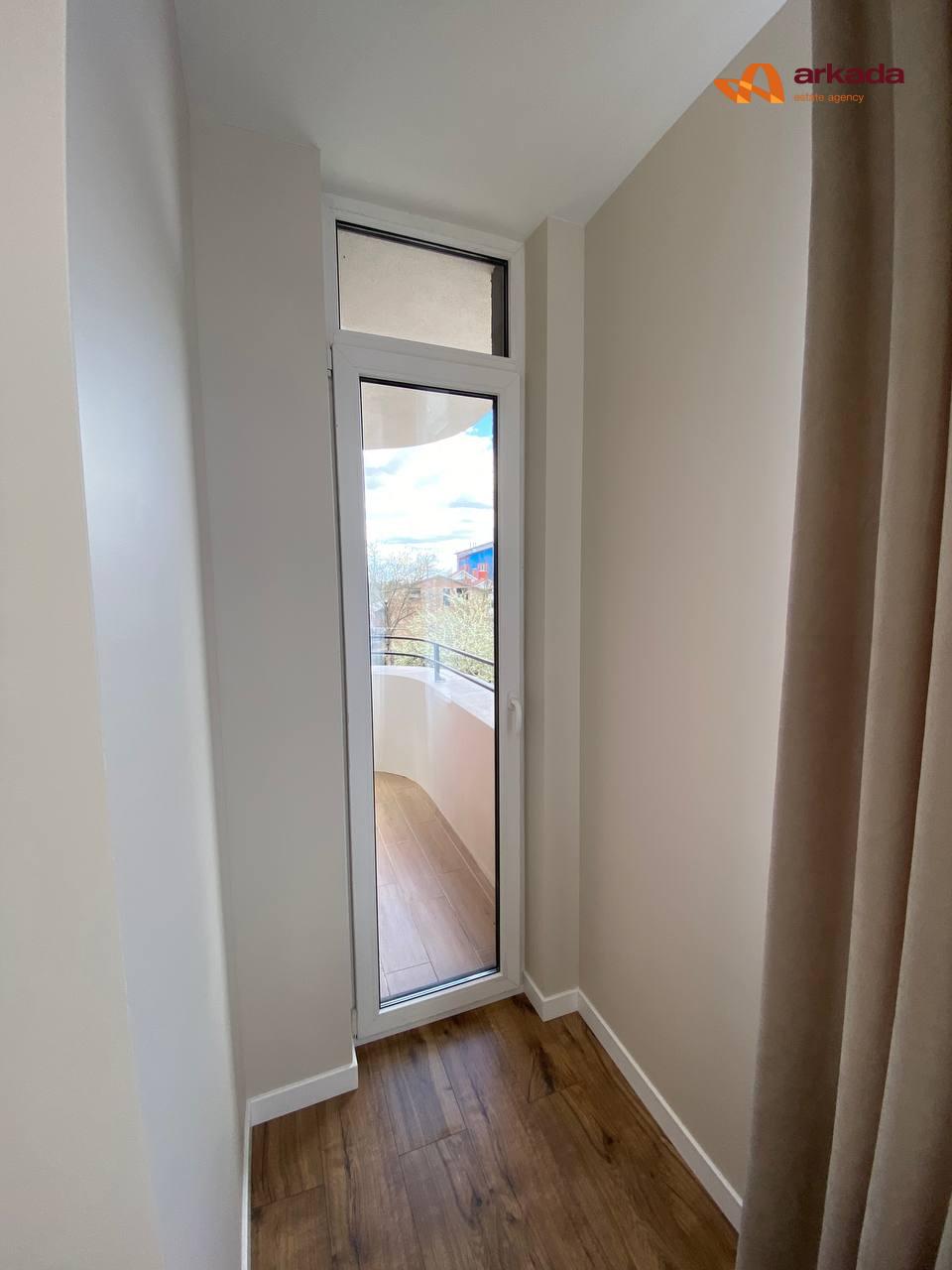 Готова 2 кім. квартира +кухня-студія Вул.Незалежності ! Євроремонт 3-Поверх