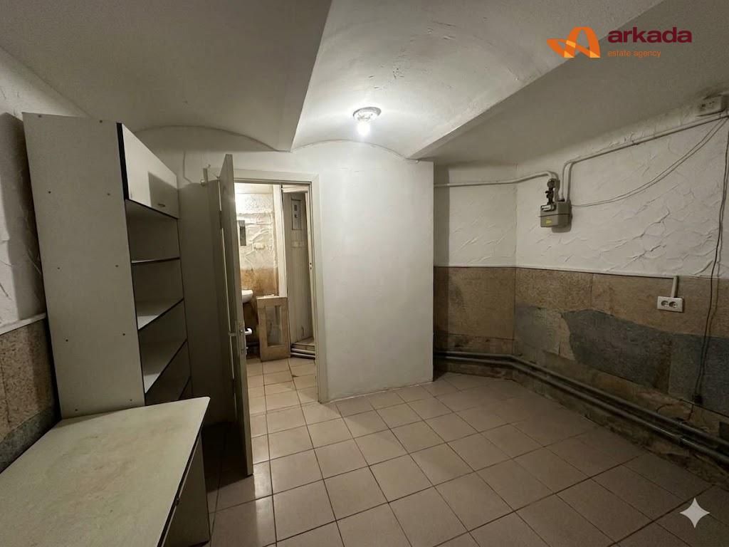 Комерційне приміщення в самому серці міста (Парк Міцкевича) Грушевського – Курбаса Центр.