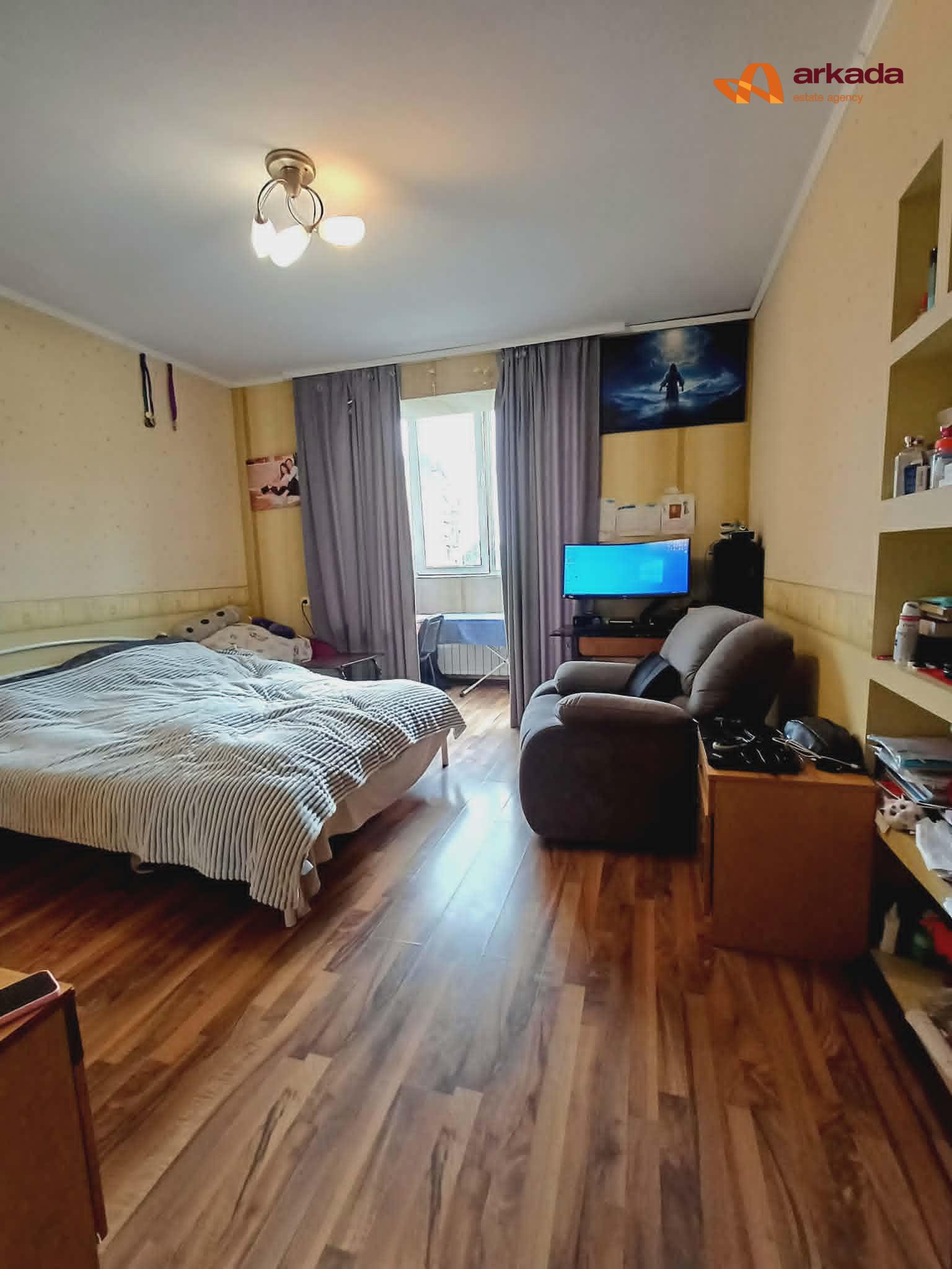 Продаж 2-кім квартира вул. Вовчинецька, 215