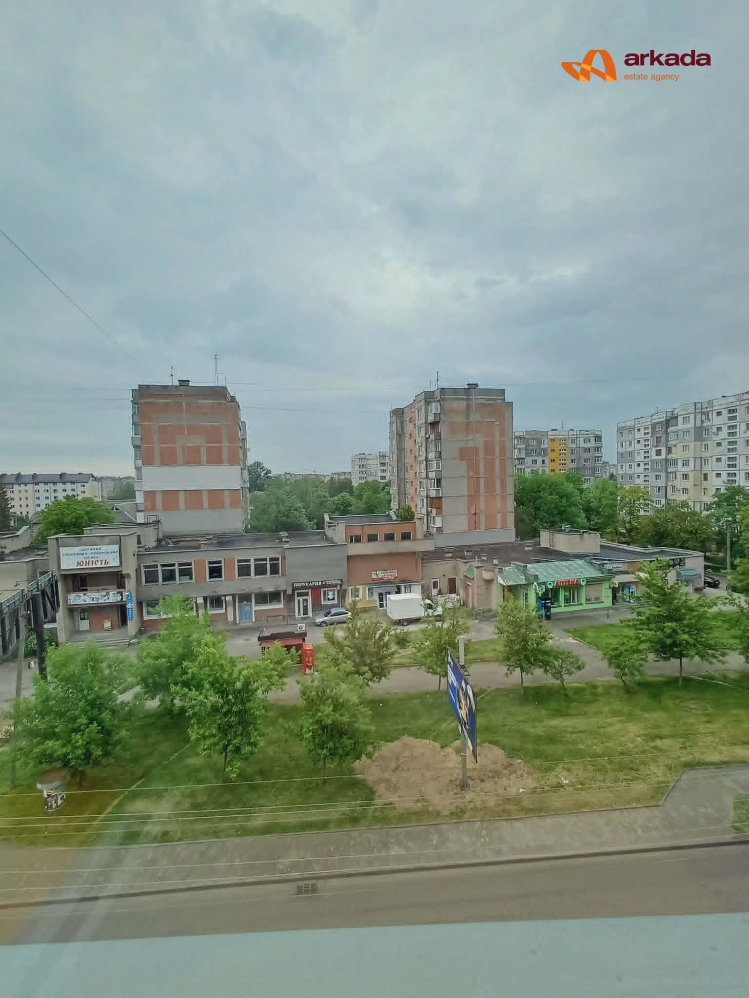 Продаж 2-кім квартира вул. Вовчинецька, 215