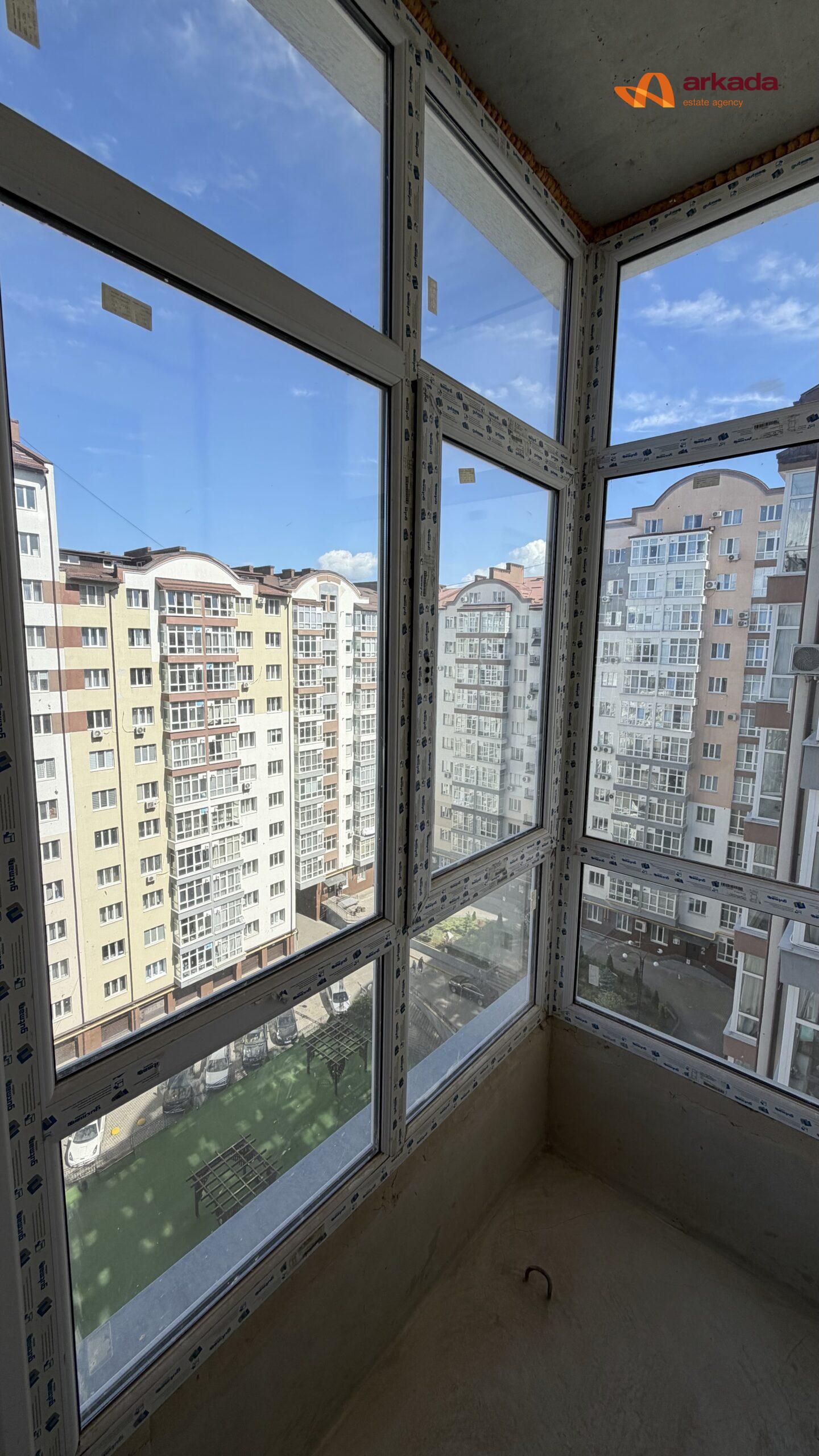 велика 1.5кім в центрі, з ремонтом та меблями