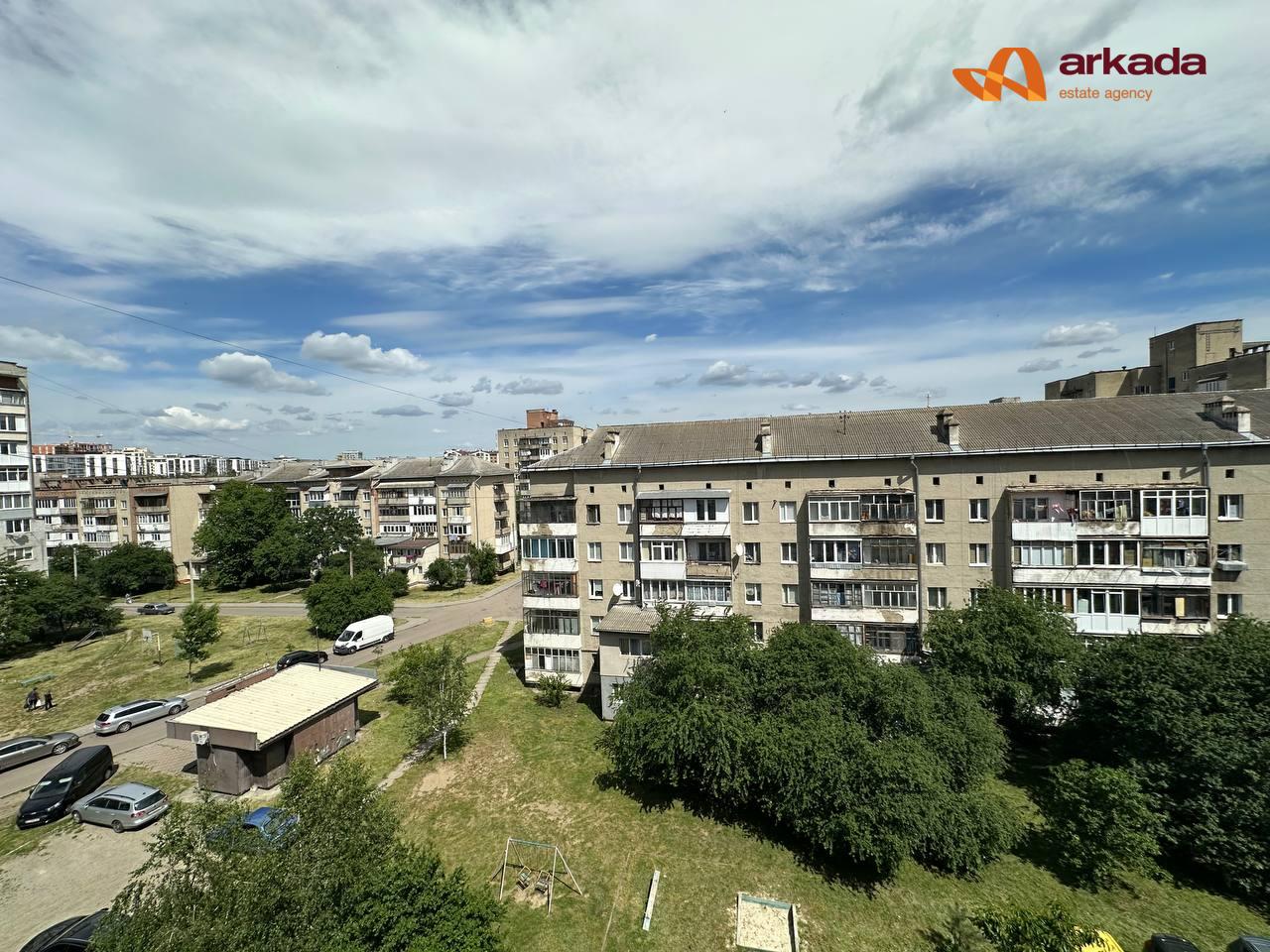 Вторинка 2к. вул. Довженка – Мазепи ТЦ Сільпо Комфі Бам