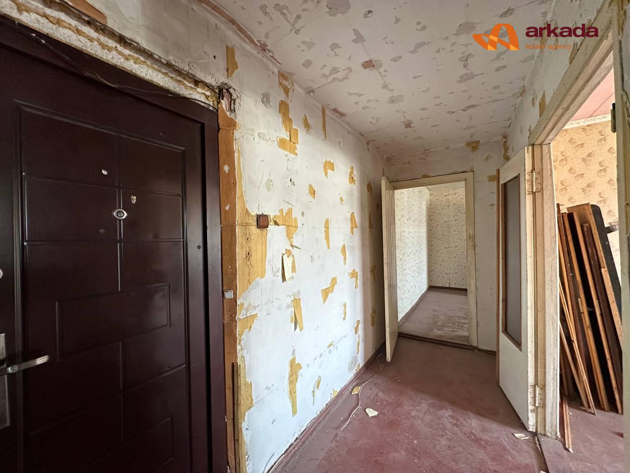Вторинка 2к. вул. Довженка – Мазепи ТЦ Сільпо Комфі Бам