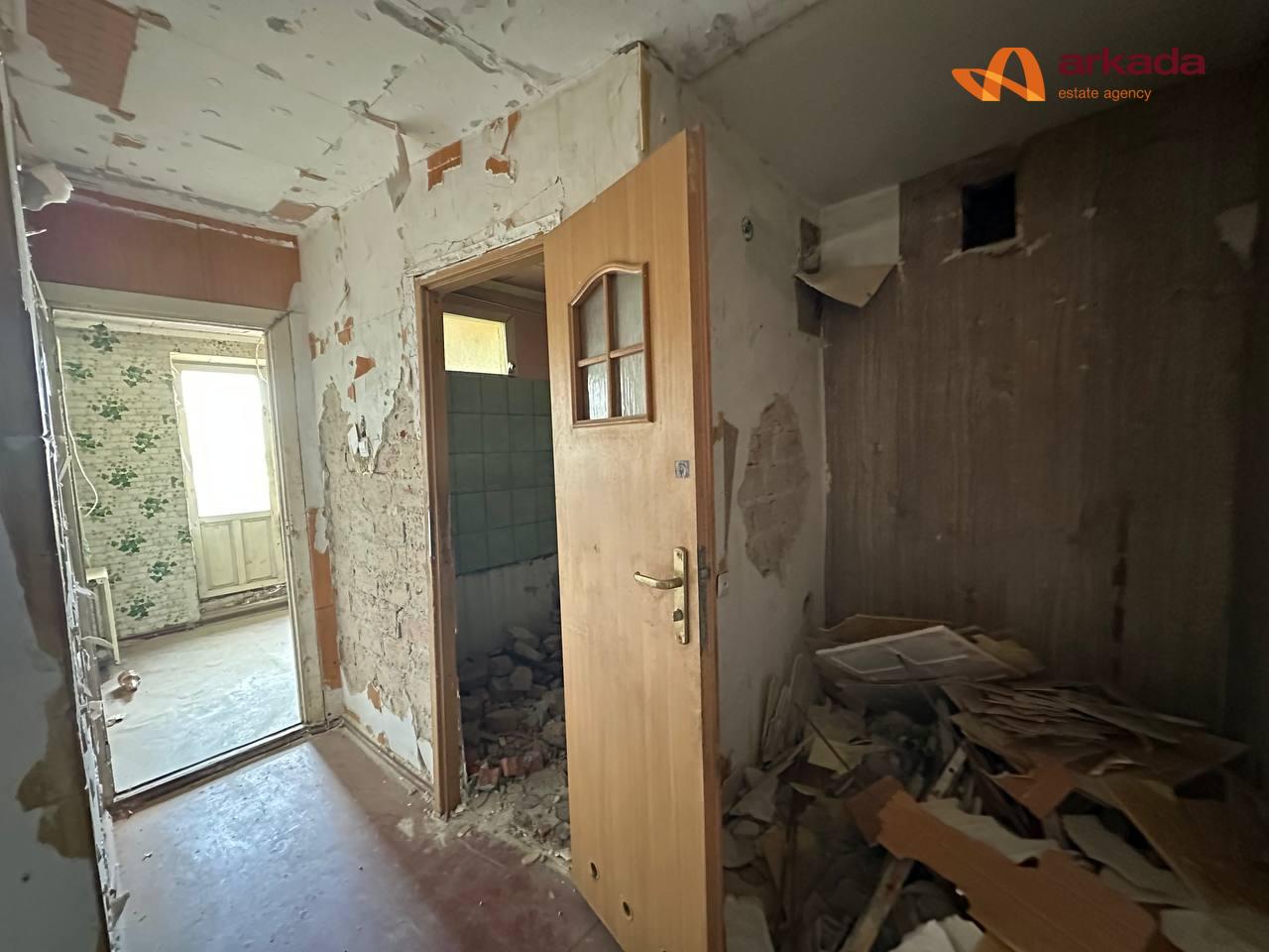 Вторинка 2к. вул. Довженка – Мазепи ТЦ Сільпо Комфі Бам