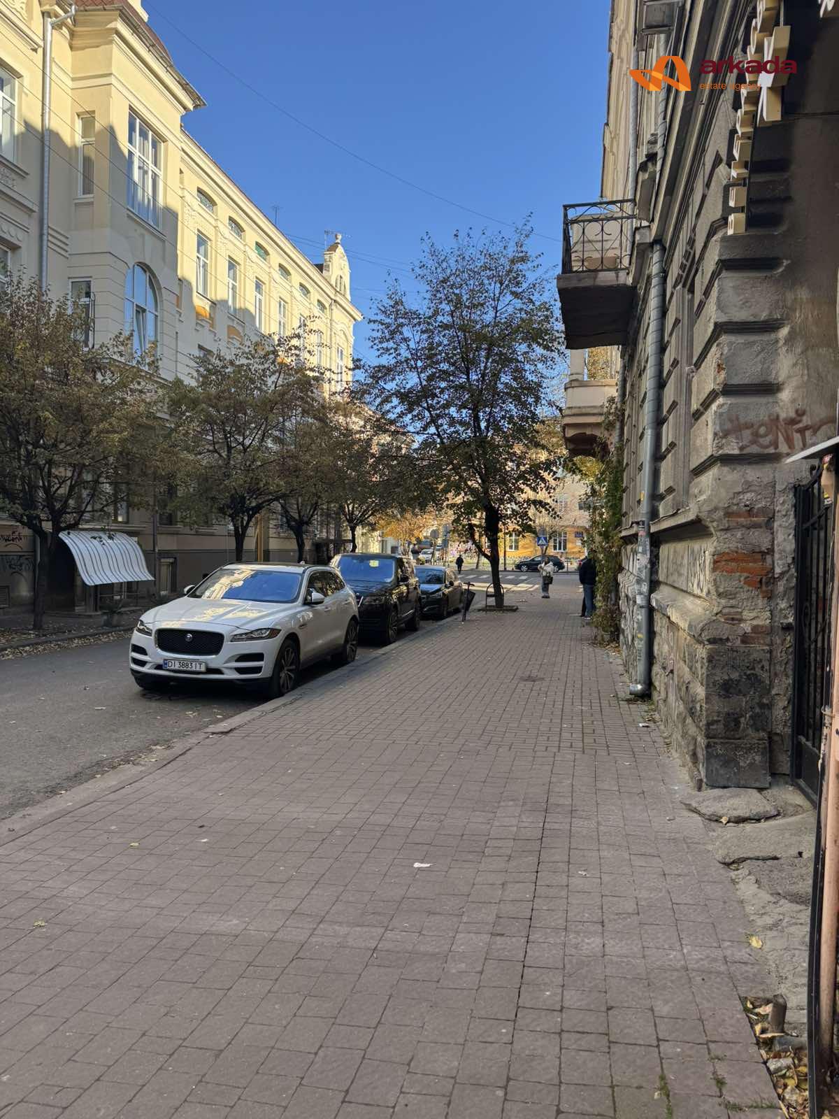 Комерційне приміщення в самому серці міста (Парк Міцкевича) Грушевського – Курбаса Центр.