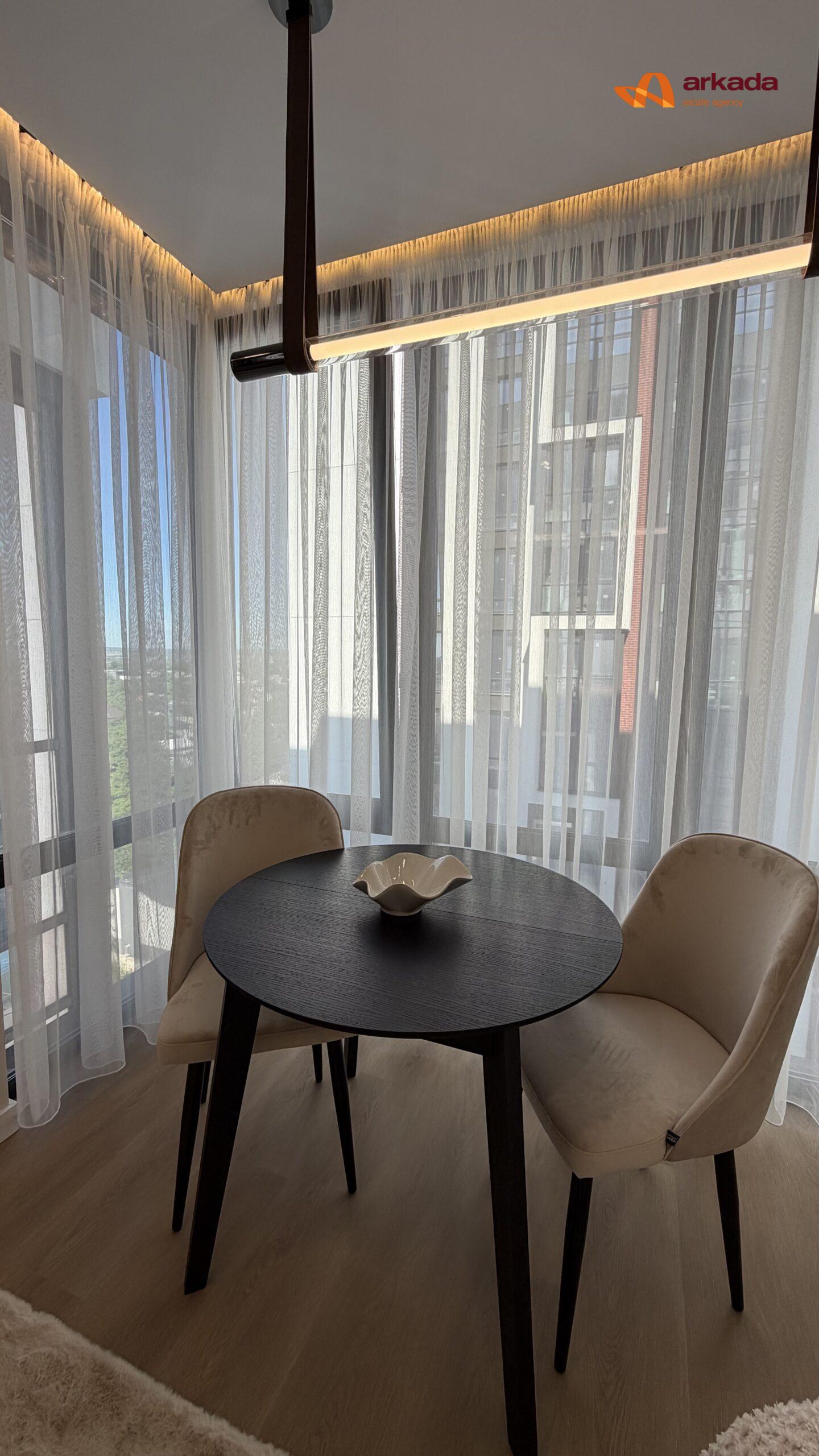 1,5кім в жк біля озера, Manhattan, 6будинок